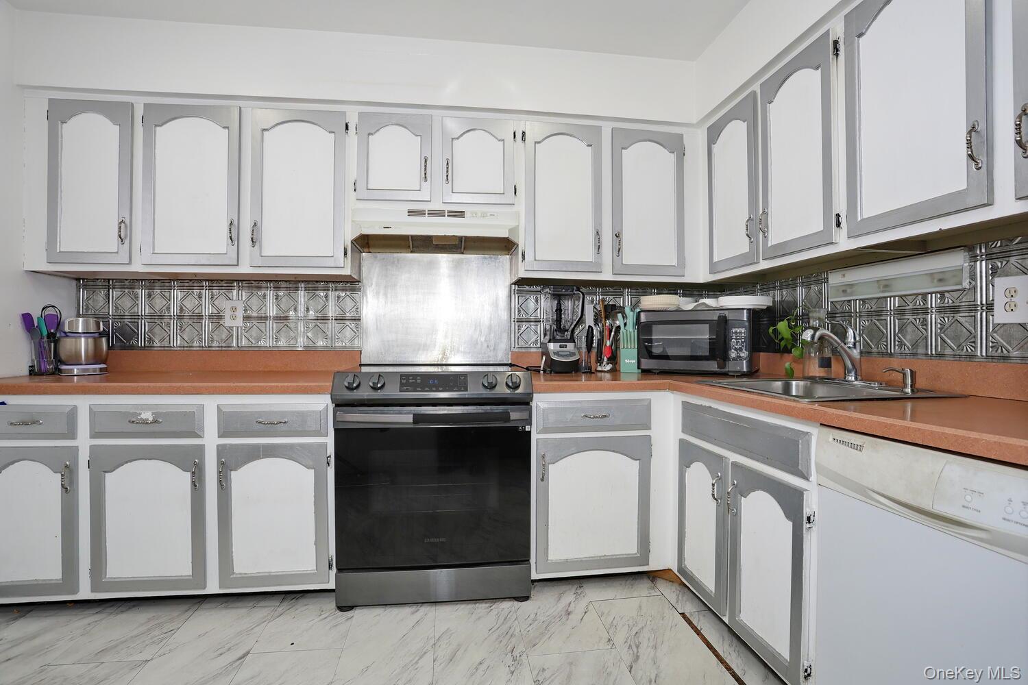 65 Buckingham Court, Pomona, NY 10970