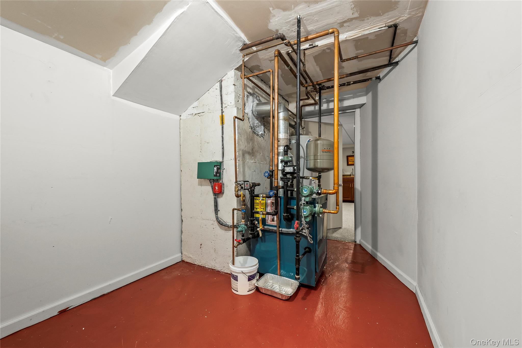 2860 Lenox Road, Oceanside, NY 11572