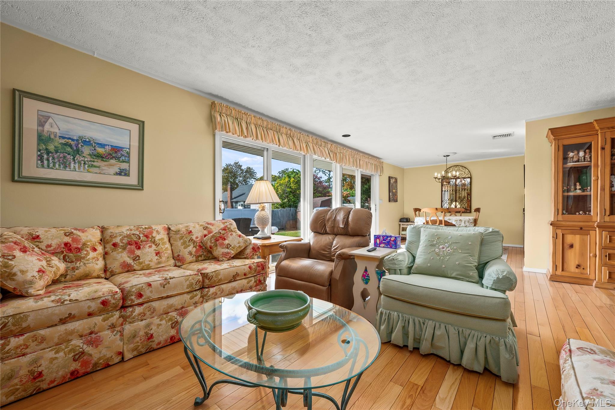 2860 Lenox Road, Oceanside, NY 11572