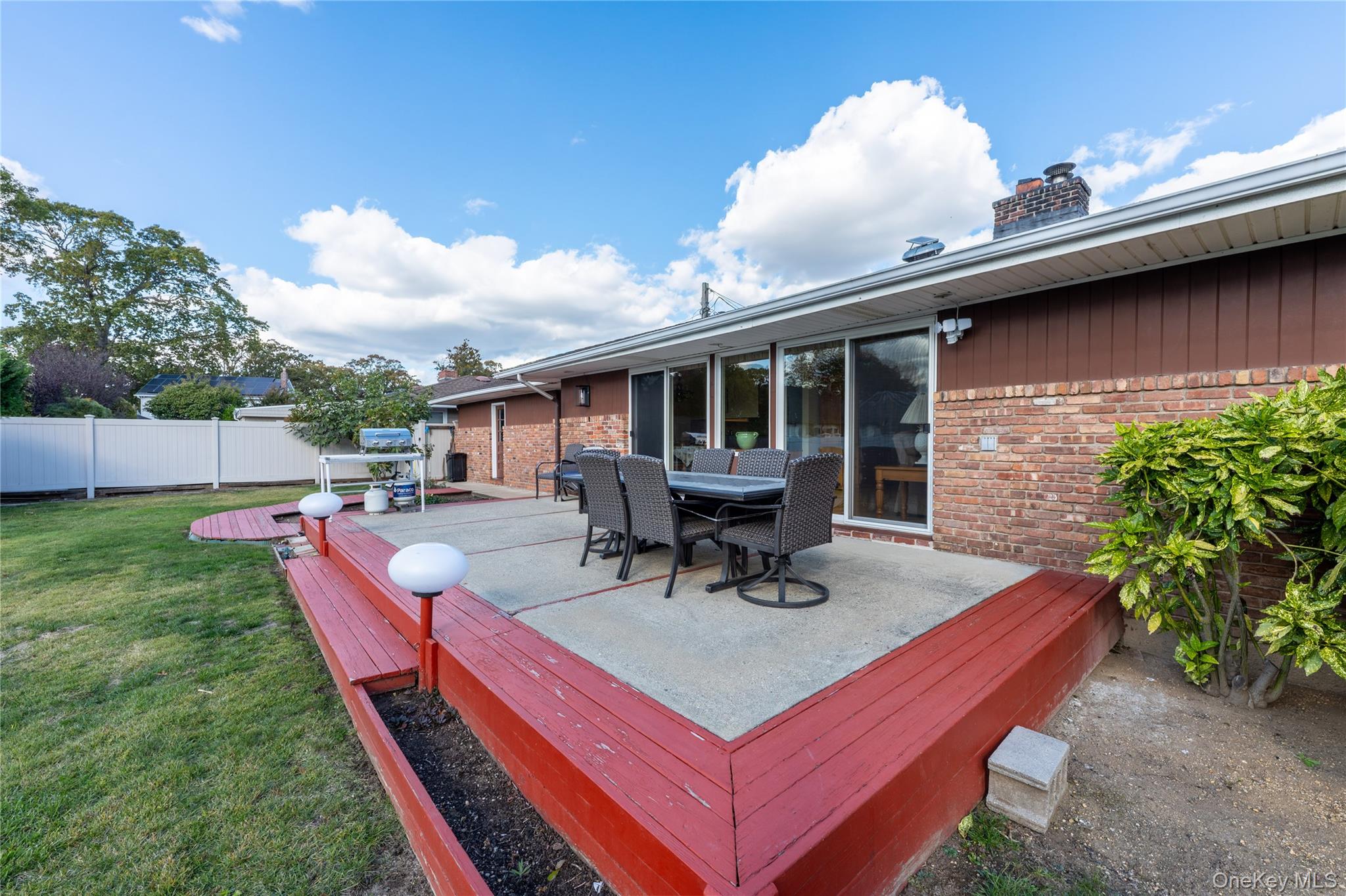 2860 Lenox Road, Oceanside, NY 11572