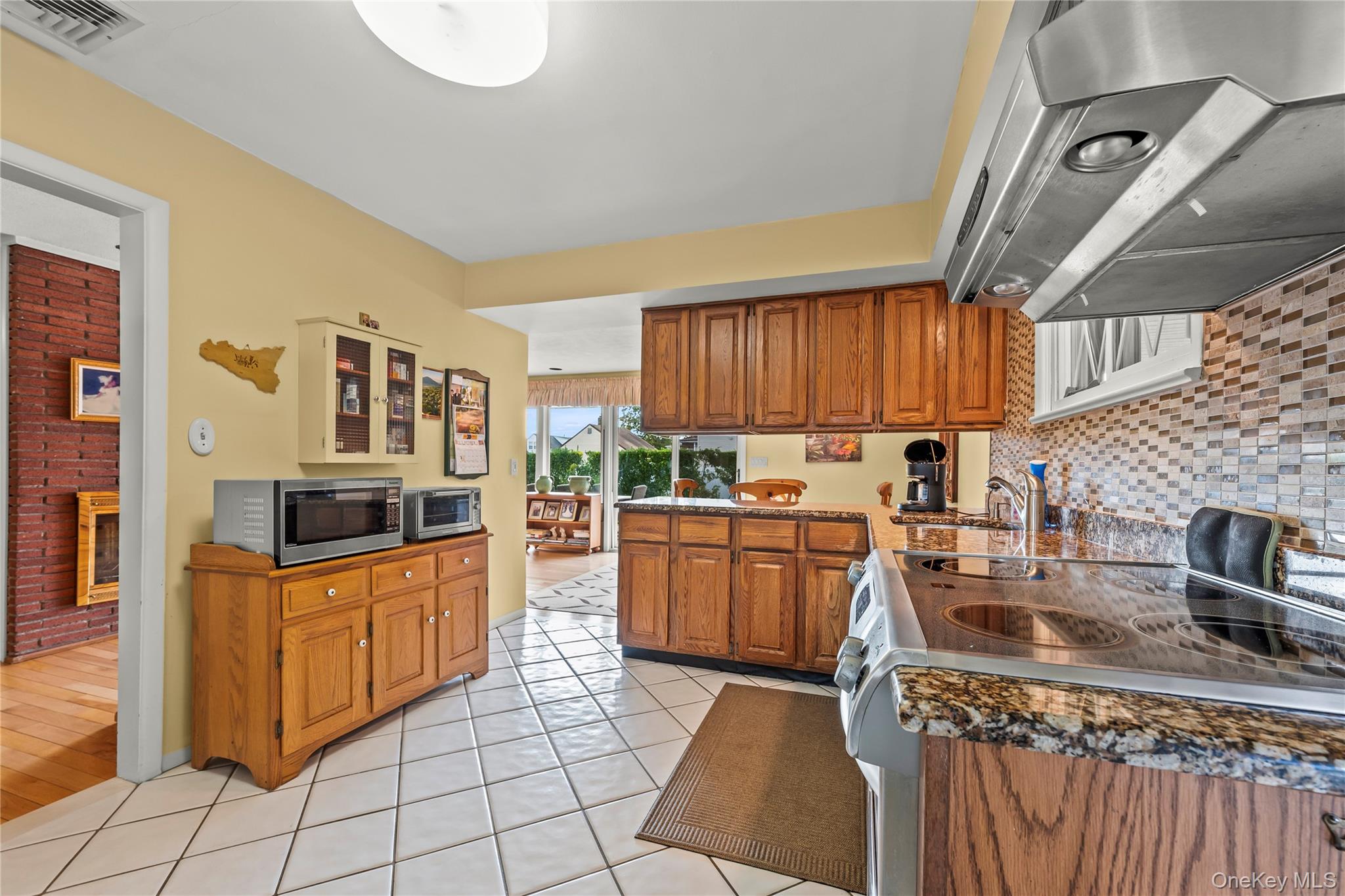 2860 Lenox Road, Oceanside, NY 11572