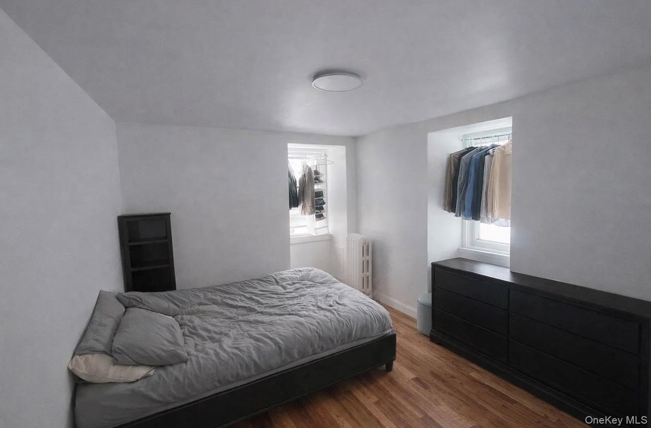 49 Gladys Street, Lindenhurst, NY 11757