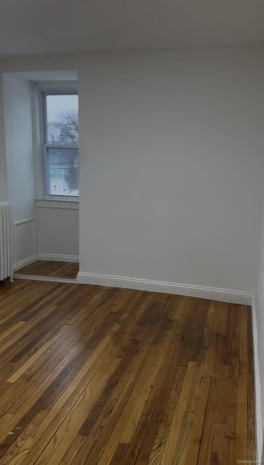 49 Gladys Street, Lindenhurst, NY 11757