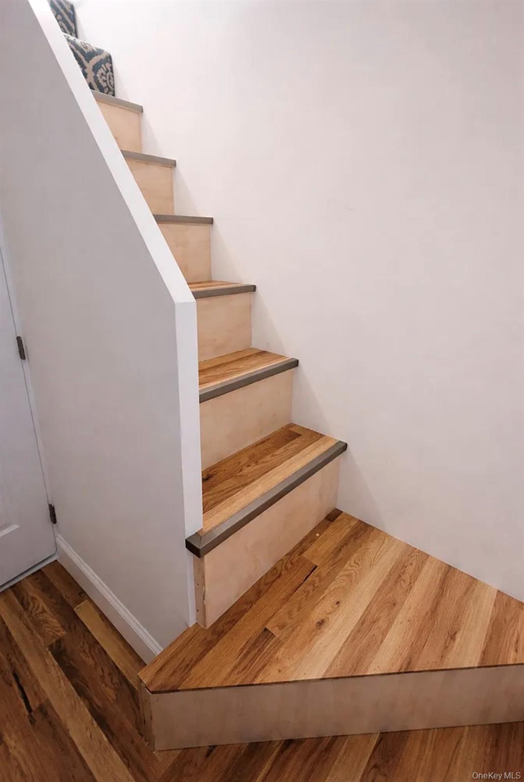 49 Gladys Street, Lindenhurst, NY 11757