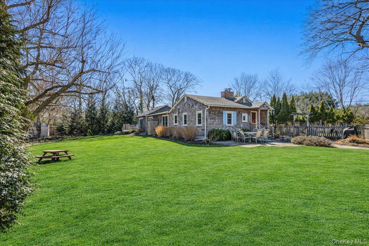 60 Lilac Road, Westhampton Beach, NY 11978