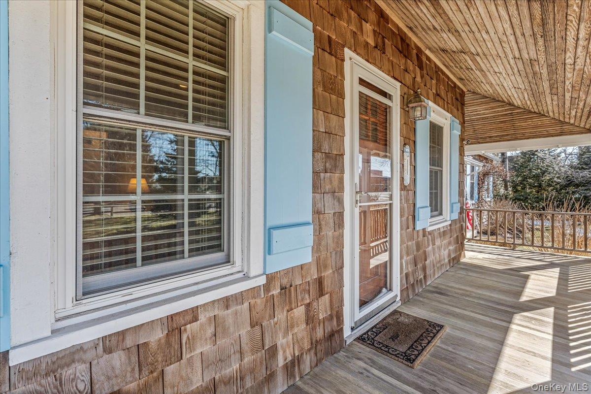 60 Lilac Road, Westhampton Beach, NY 11978