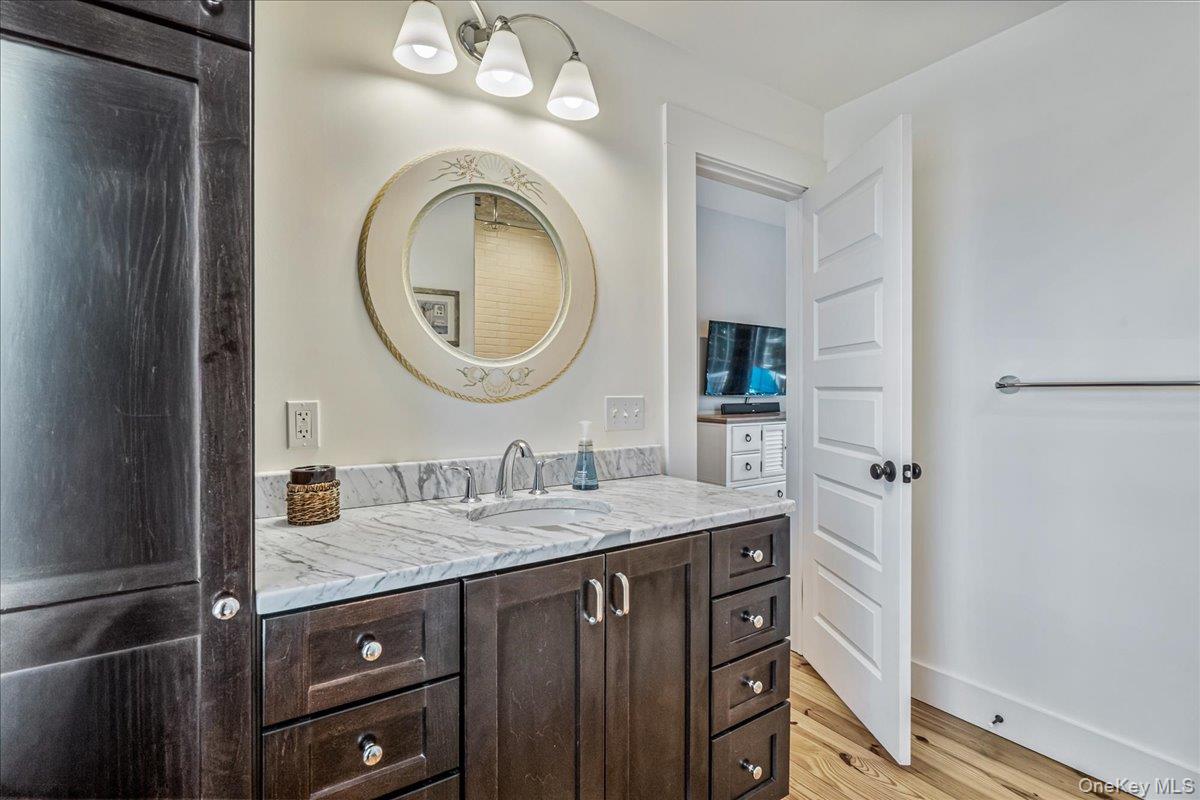 60 Lilac Road, Westhampton Beach, NY 11978