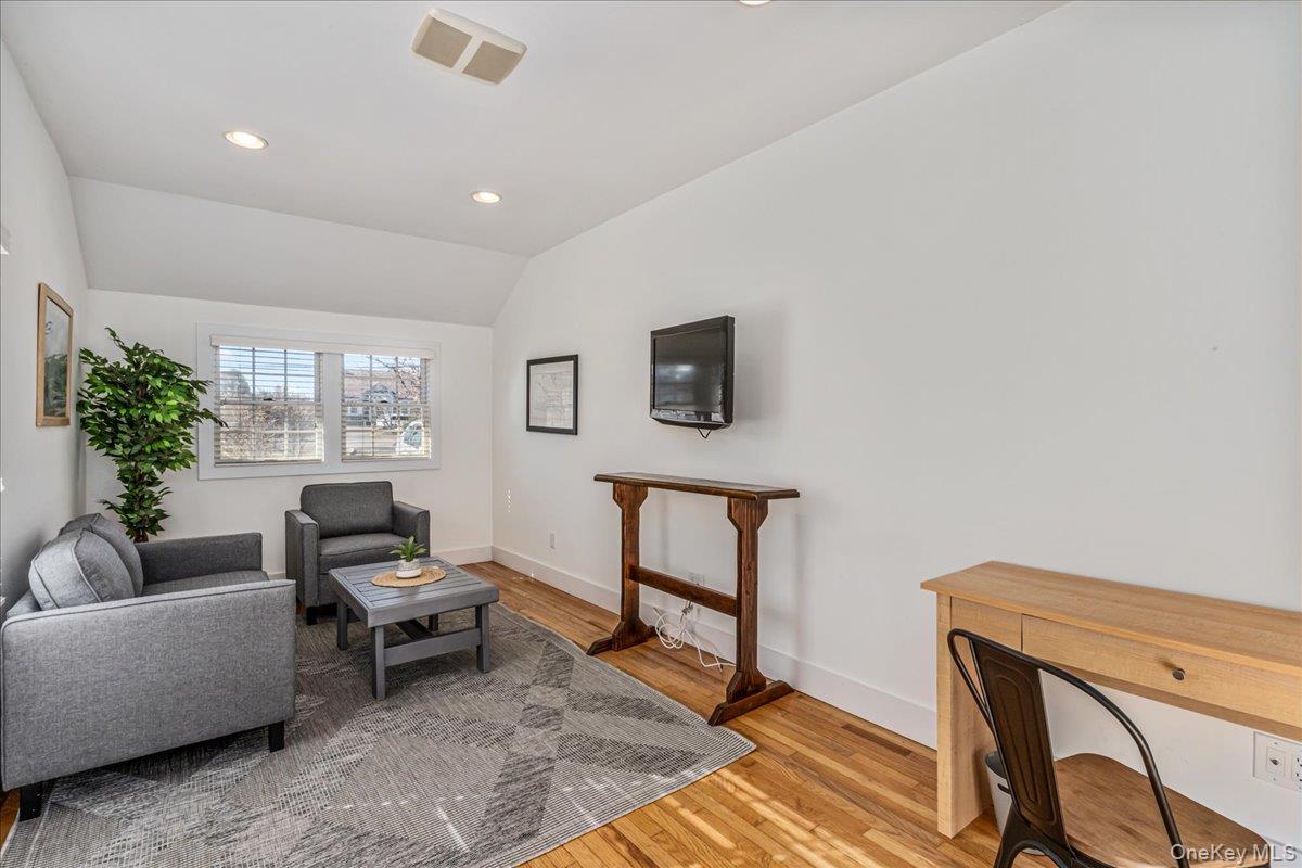 60 Lilac Road, Westhampton Beach, NY 11978