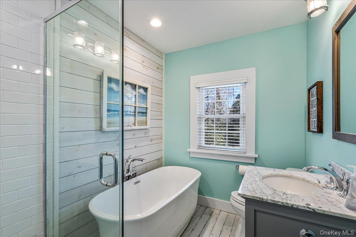 60 Lilac Road, Westhampton Beach, NY 11978