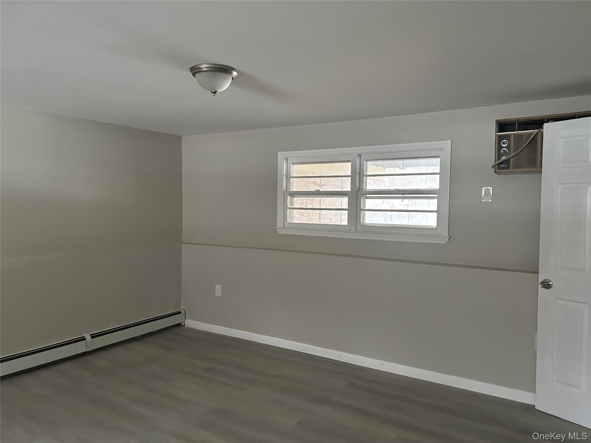 104 SUTTON PARK Road, Poughkeepsie, NY 12603