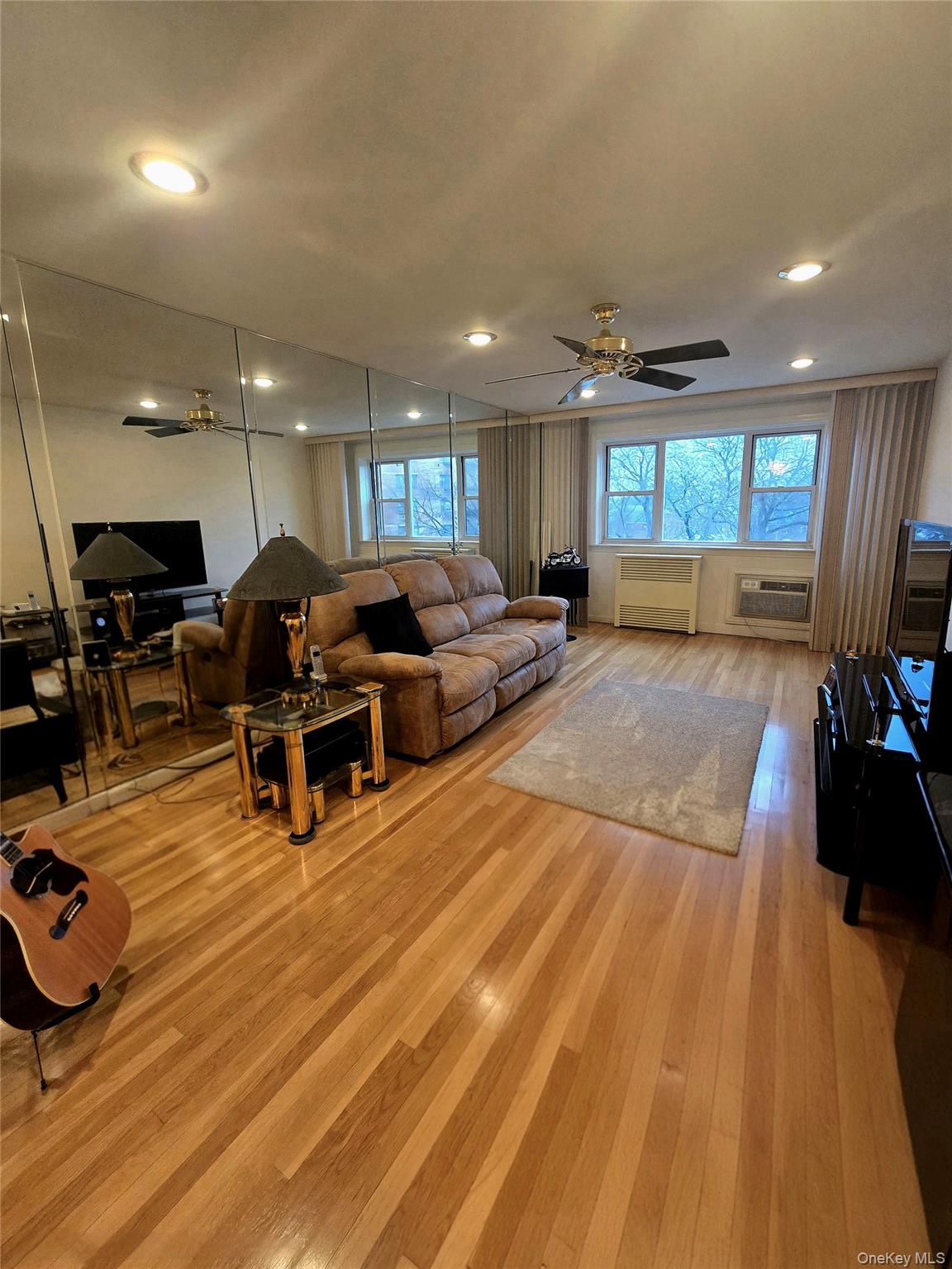 89-40 151st # 3B, Howard Beach, NY 11414