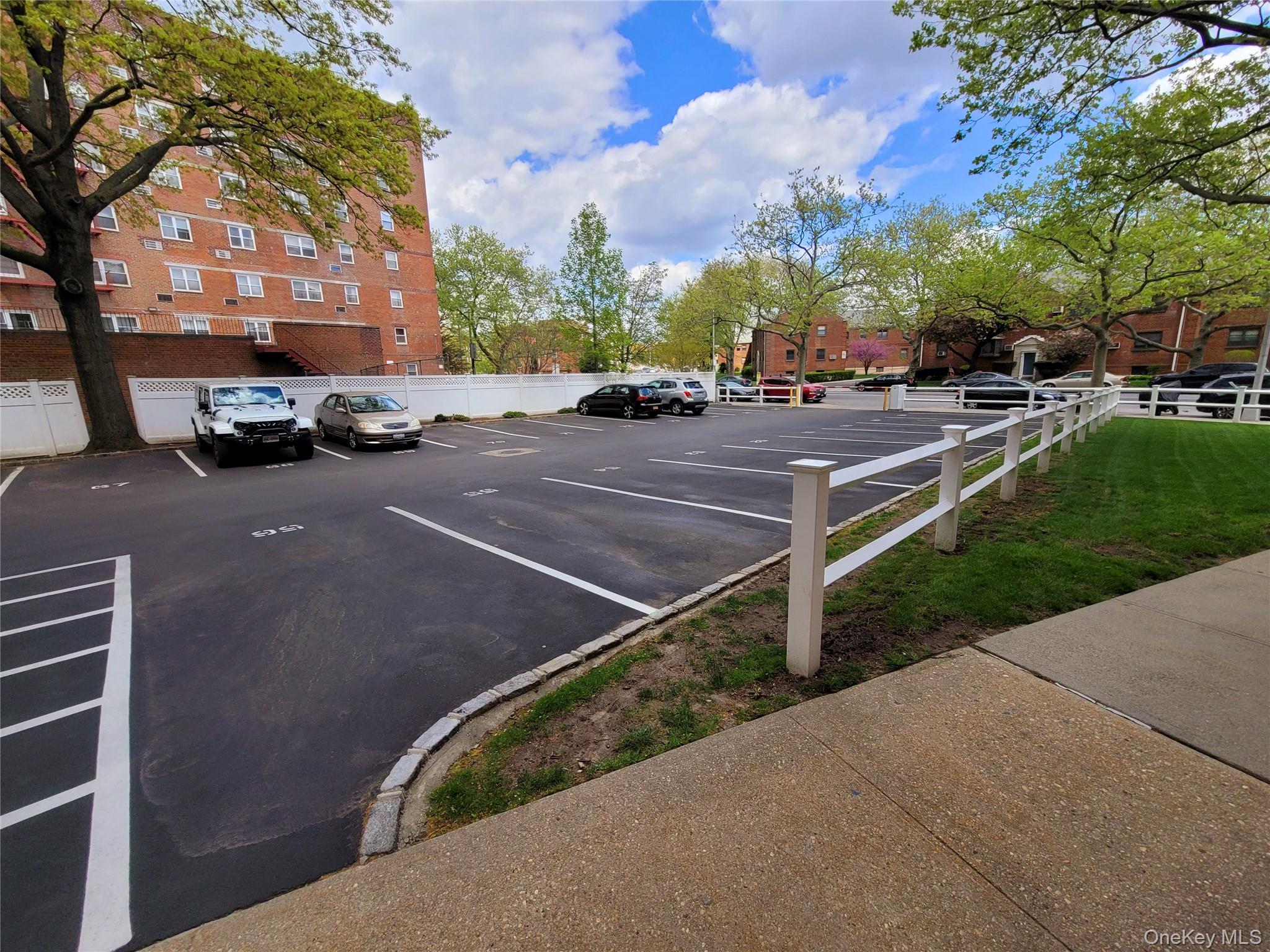 89-40 151st # 3B, Howard Beach, NY 11414