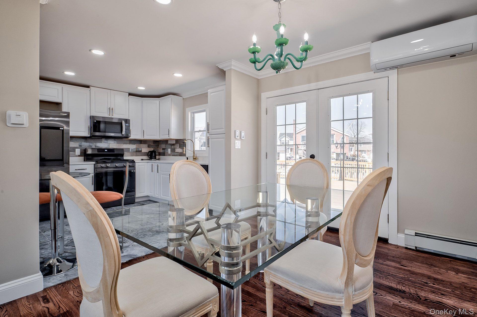 72 W Lido Promenade, Lindenhurst, NY 11757