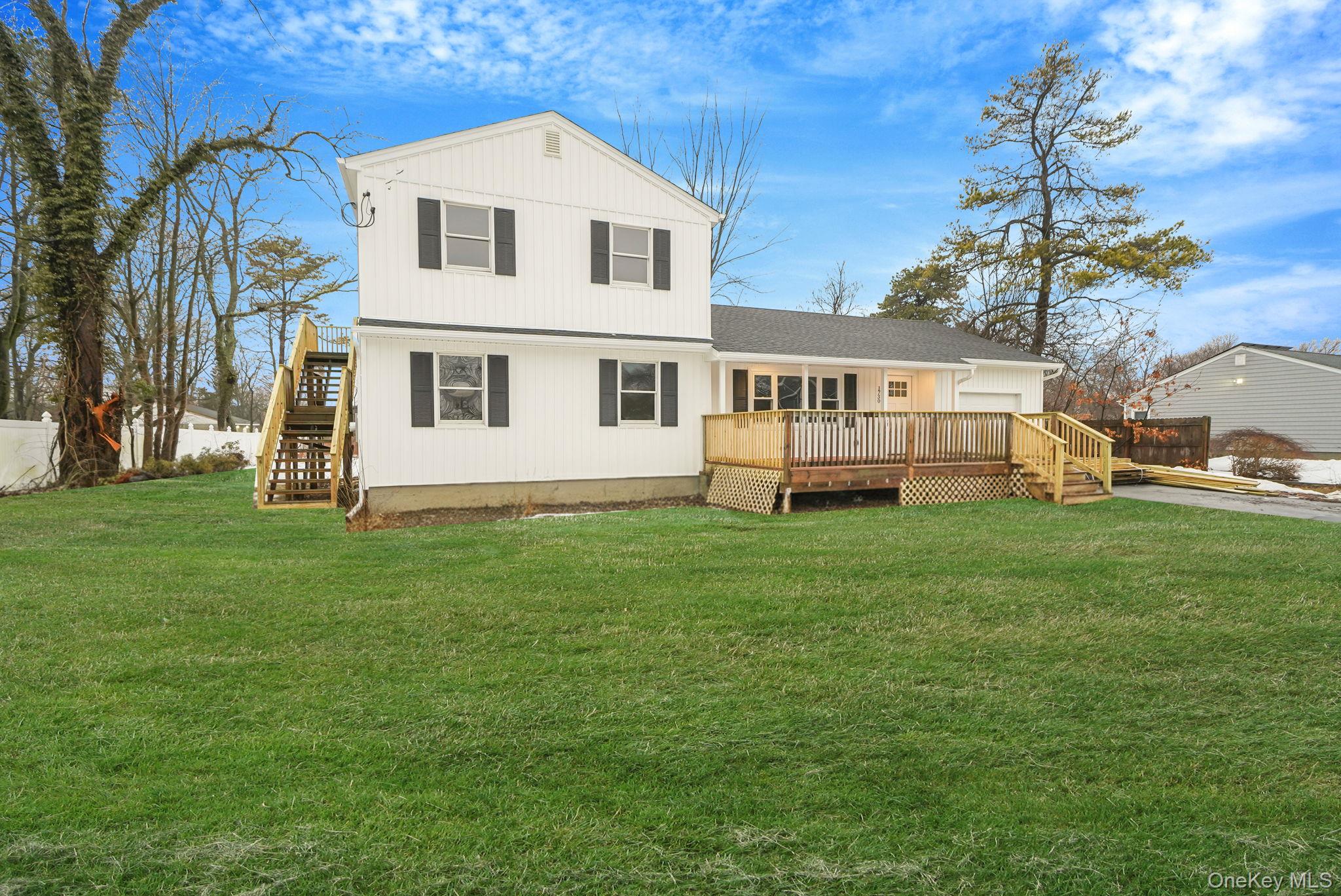 1730 Heckscher Avenue, Bay Shore, NY 11706