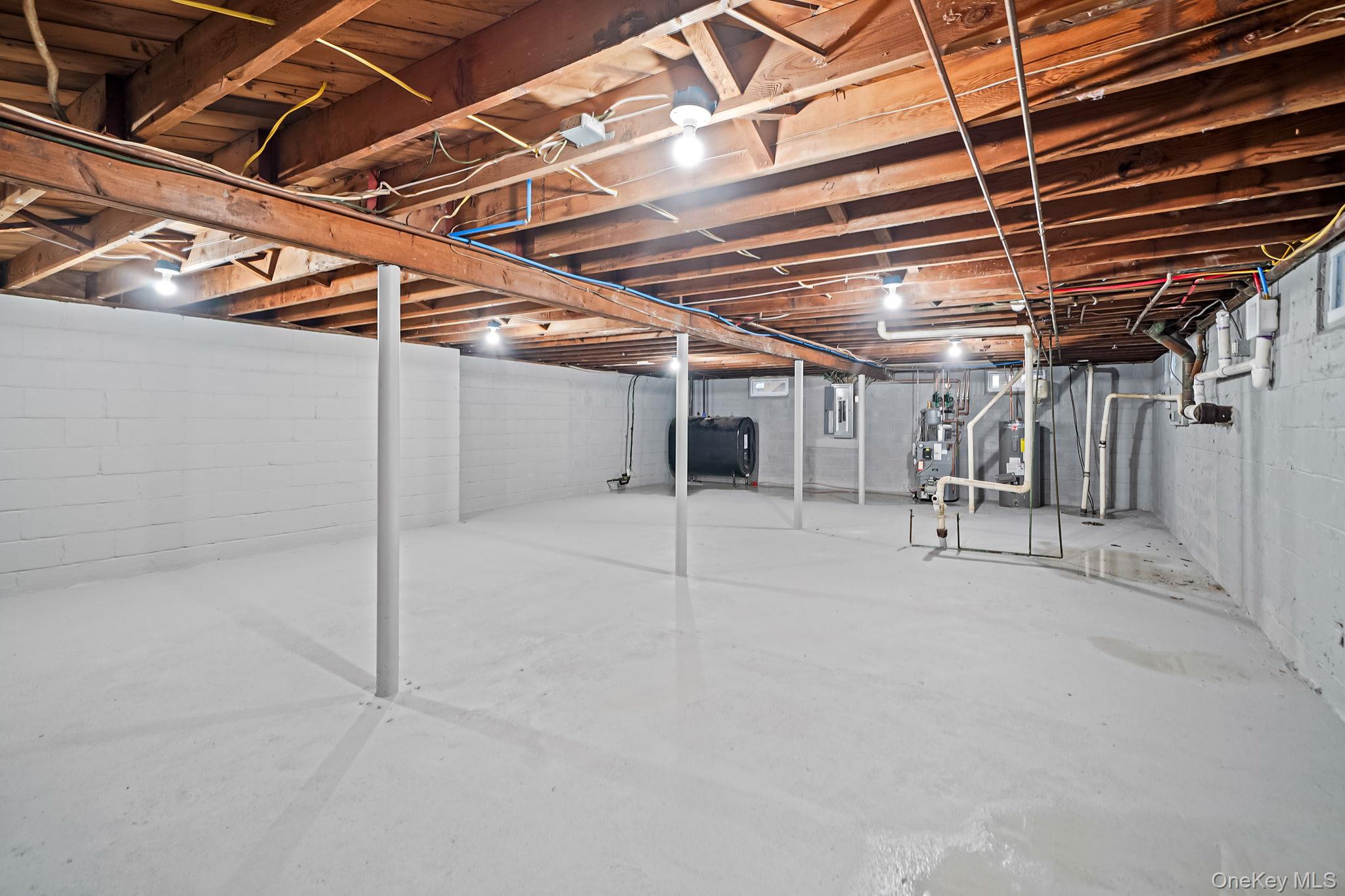 1730 Heckscher Avenue, Bay Shore, NY 11706