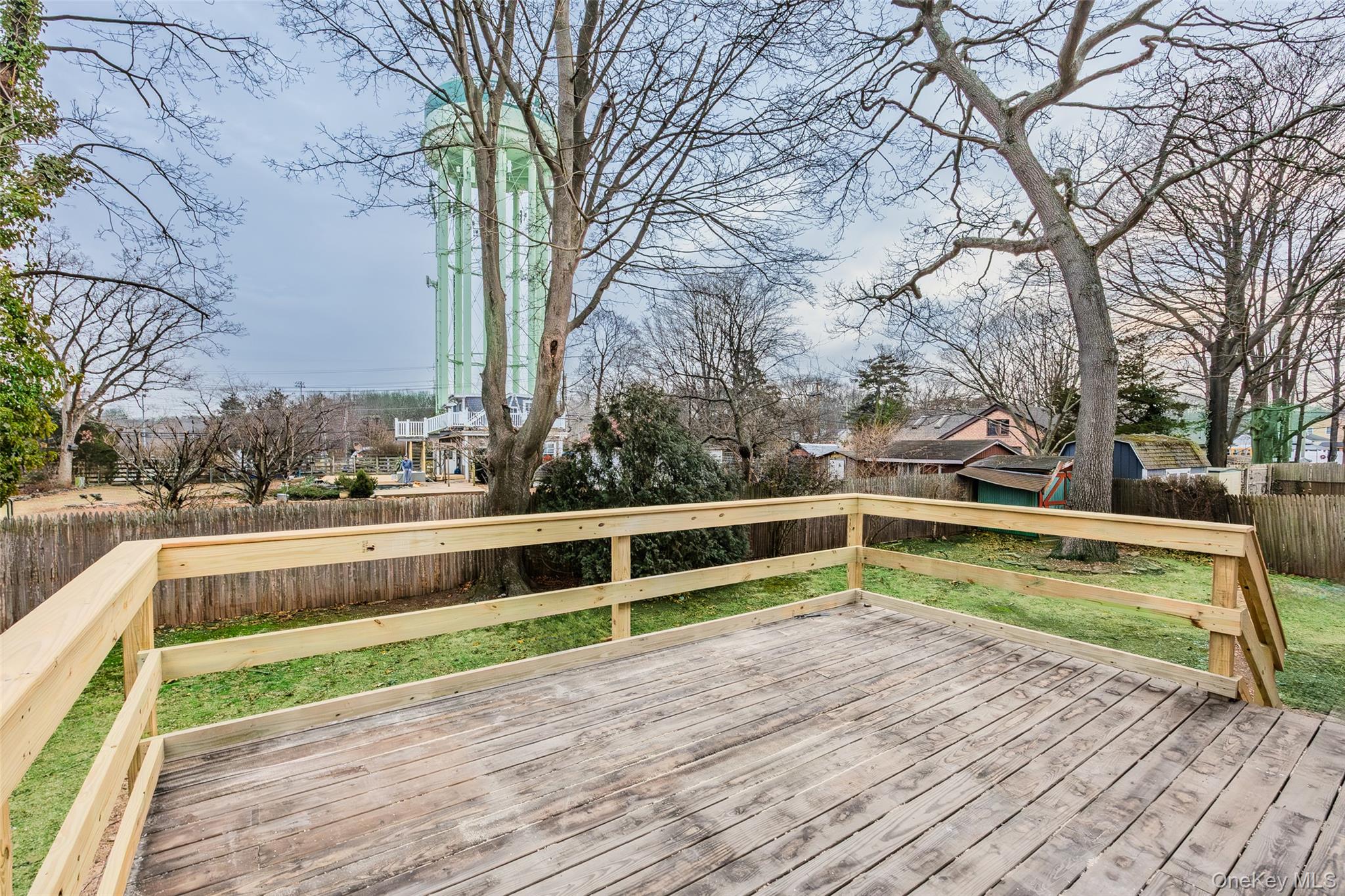 6 Grand Haven Court, Commack, NY 11725