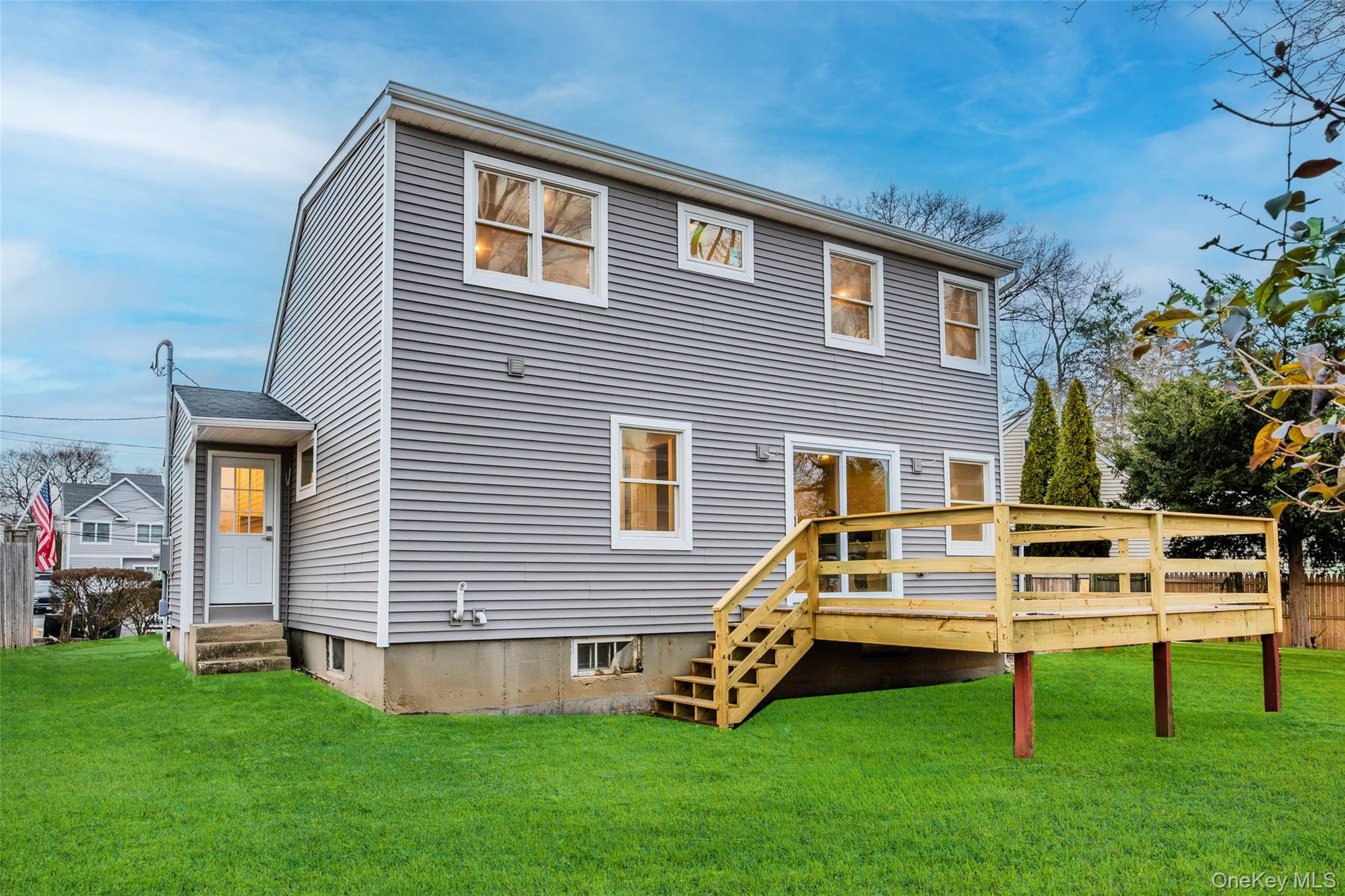 6 Grand Haven Court, Commack, NY 11725