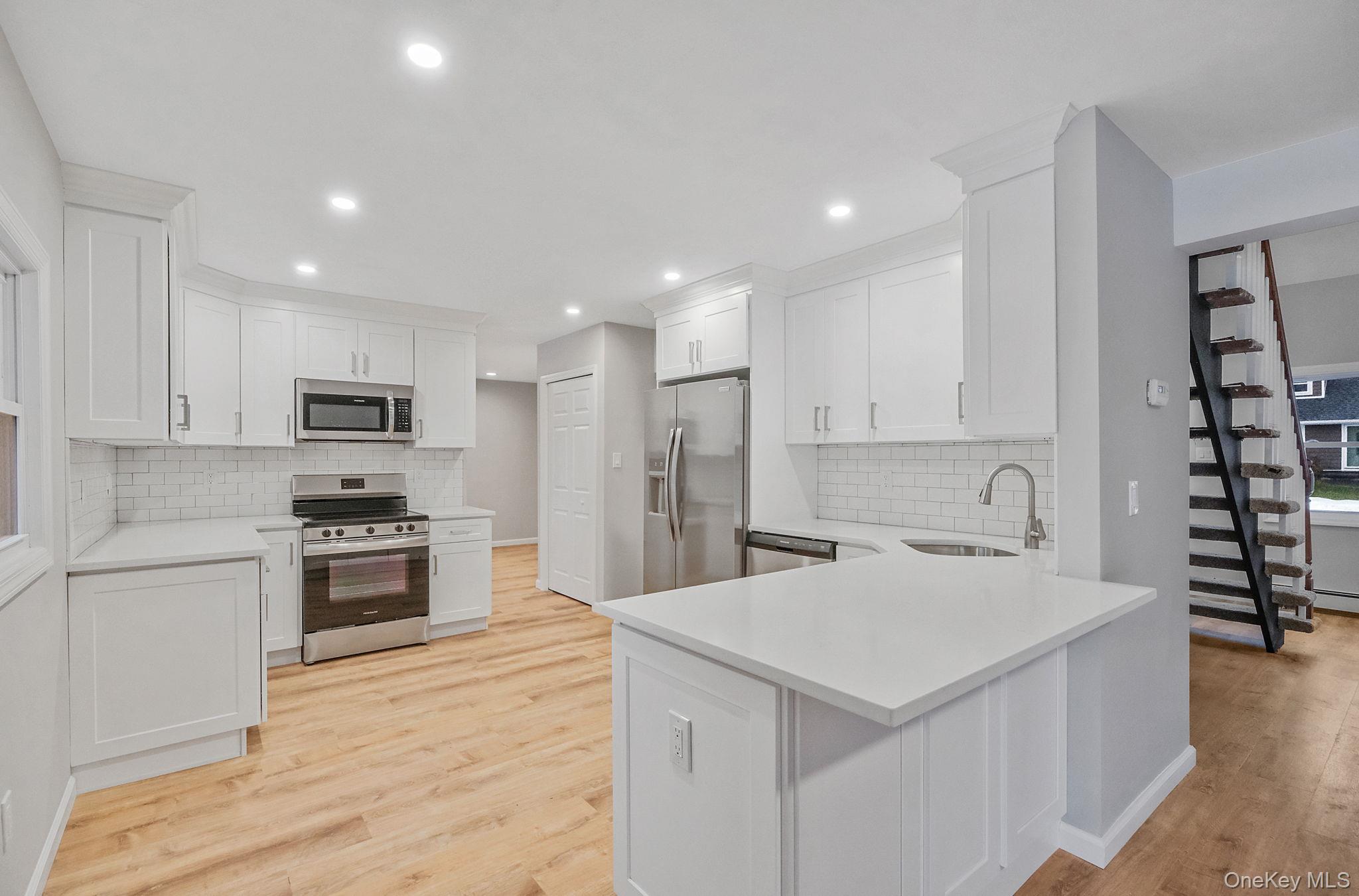 38 Clymer Street, Port Jefferson, NY 11776