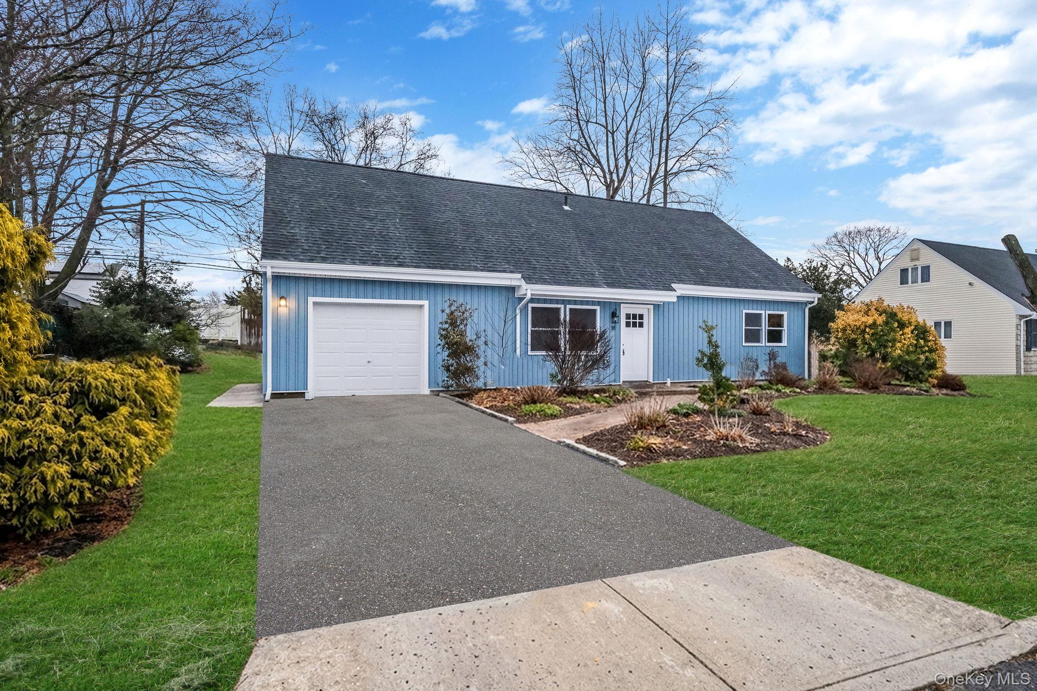 38 Clymer Street, Port Jefferson, NY 11776