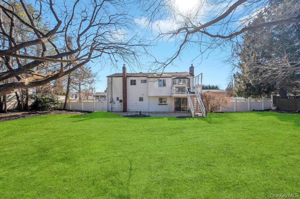 3 Terrace Drive, Hauppauge, NY 11788