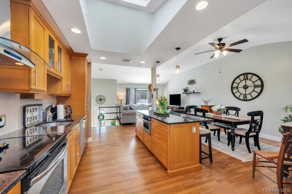 3 Terrace Drive, Hauppauge, NY 11788