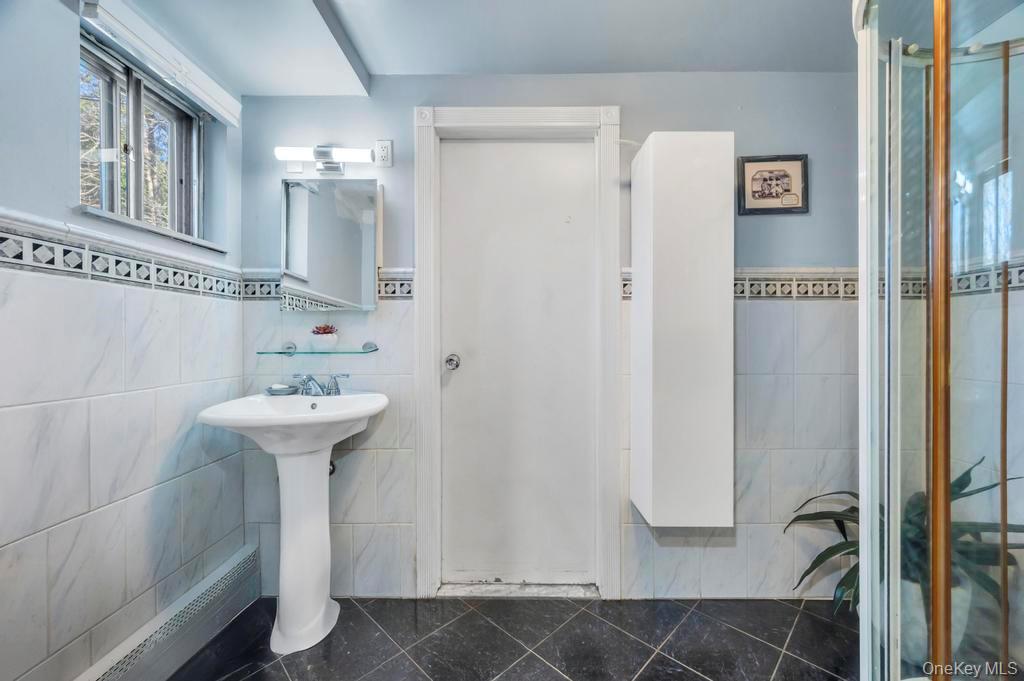 3 Terrace Drive, Hauppauge, NY 11788