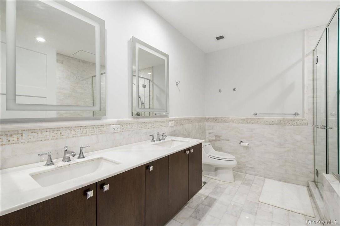 5 Renaissance Square # PH5E (36fl), White Plains, NY 10601