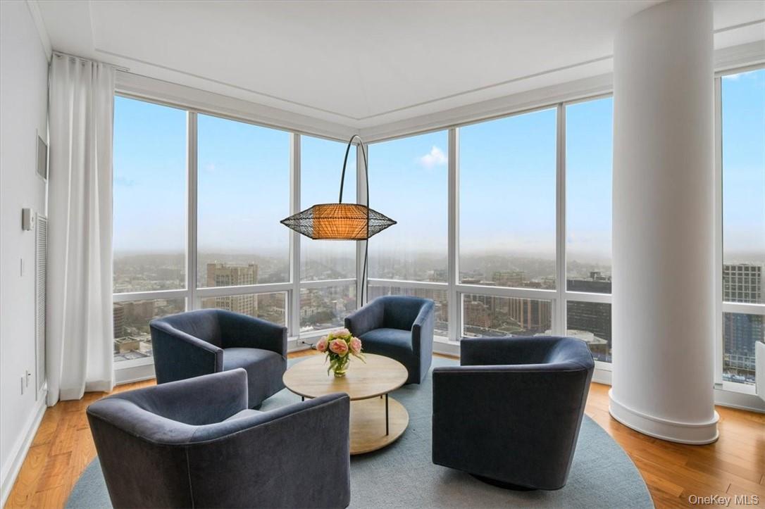 5 Renaissance Square # PH5E (36fl), White Plains, NY 10601