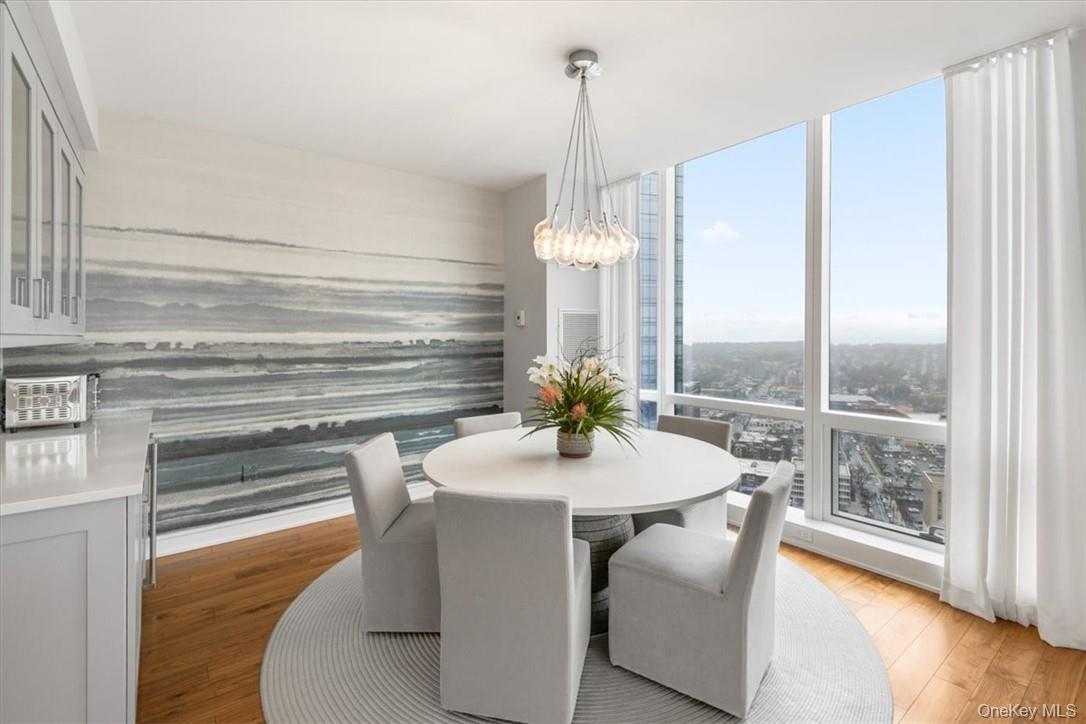 5 Renaissance Square # PH5E (36fl), White Plains, NY 10601