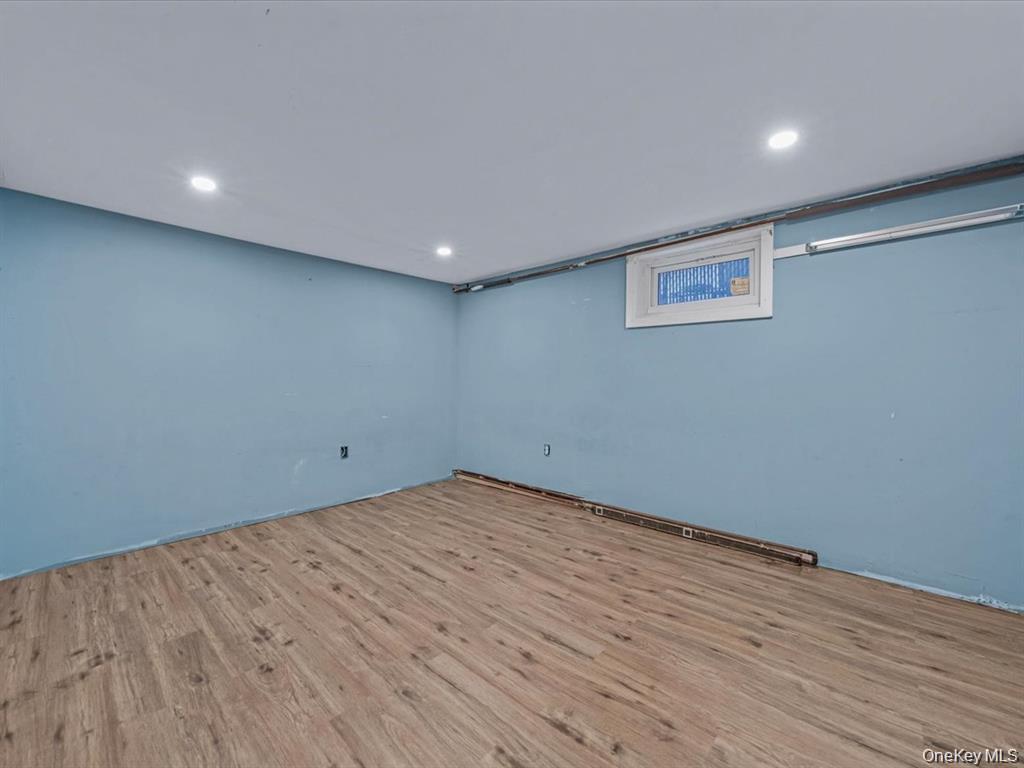 206 Hunnewell Avenue, Elmont, NY 11003