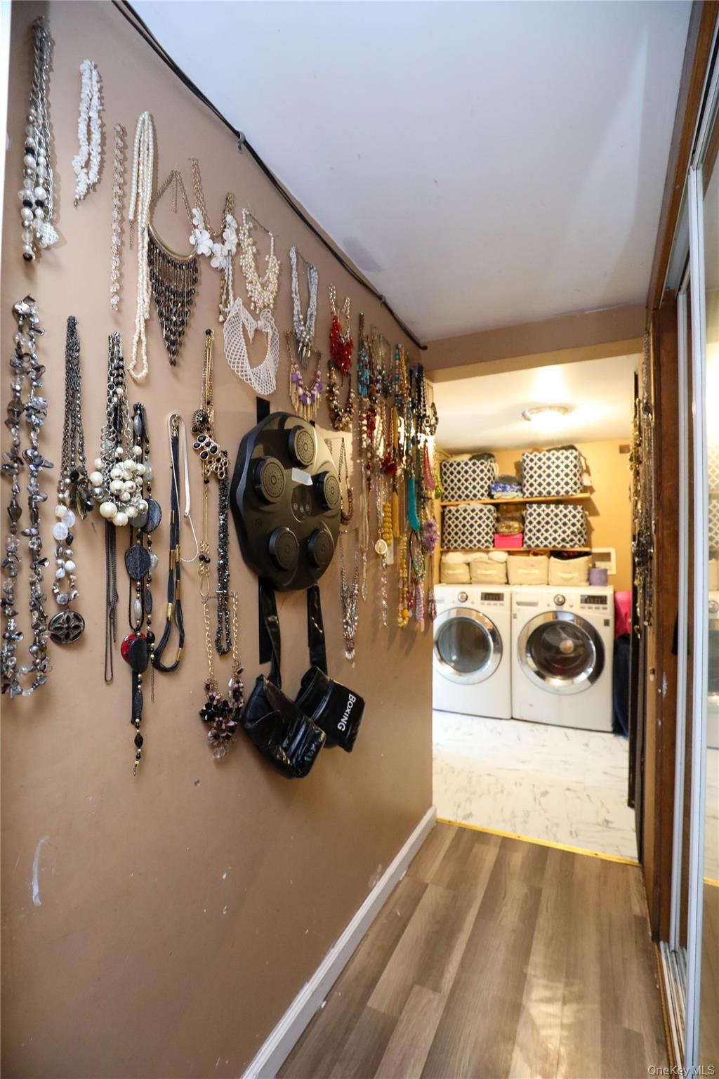 654 Broadway # 9W, Esopus, NY 12429