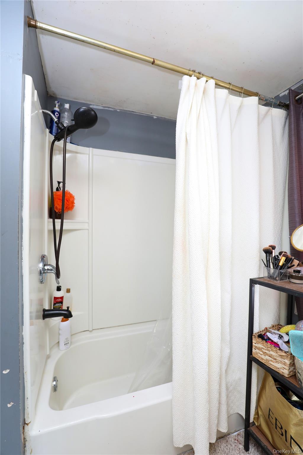 654 Broadway # 9W, Esopus, NY 12429