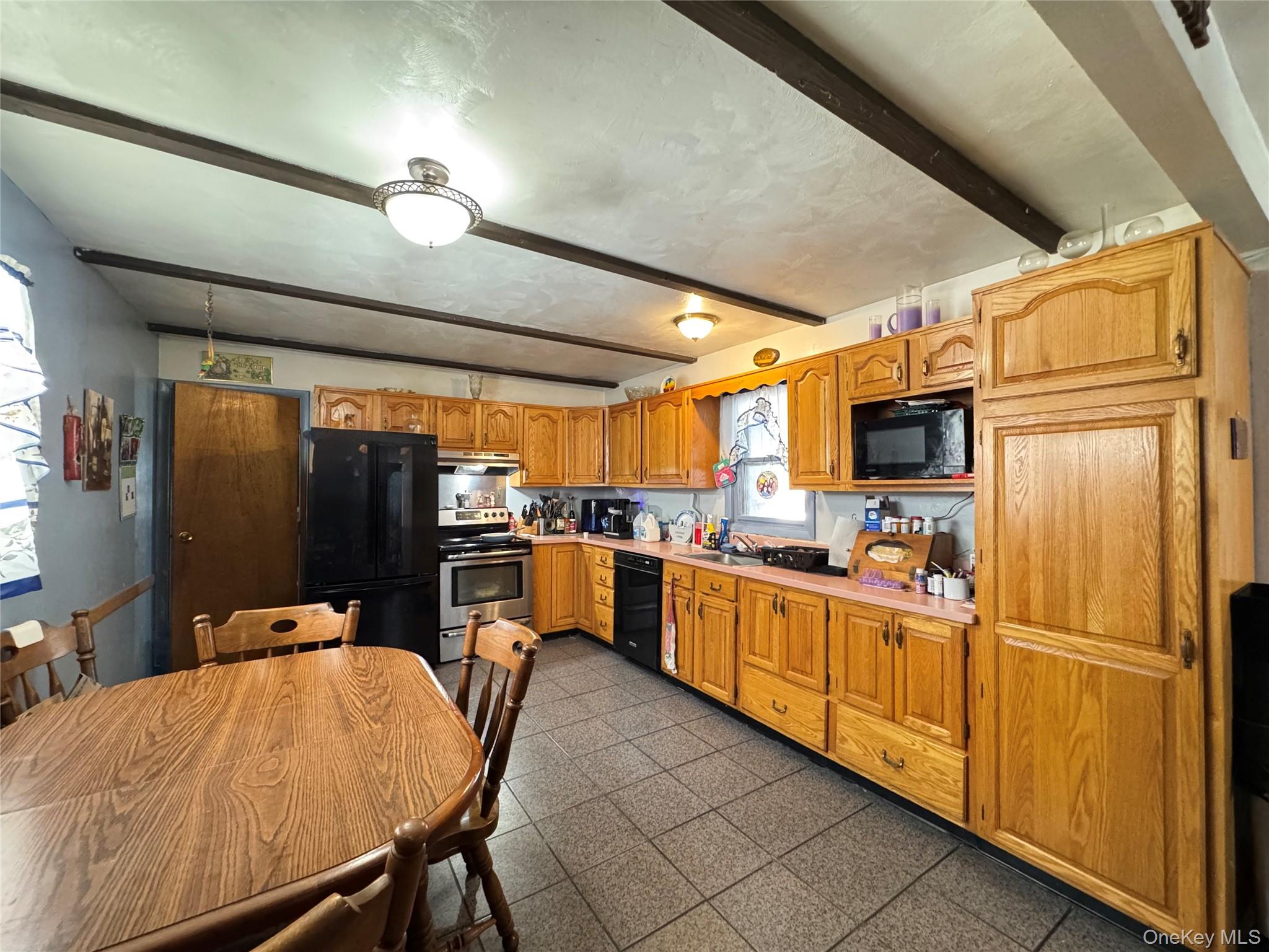 24 Palmer Road, Catskill, NY 12414