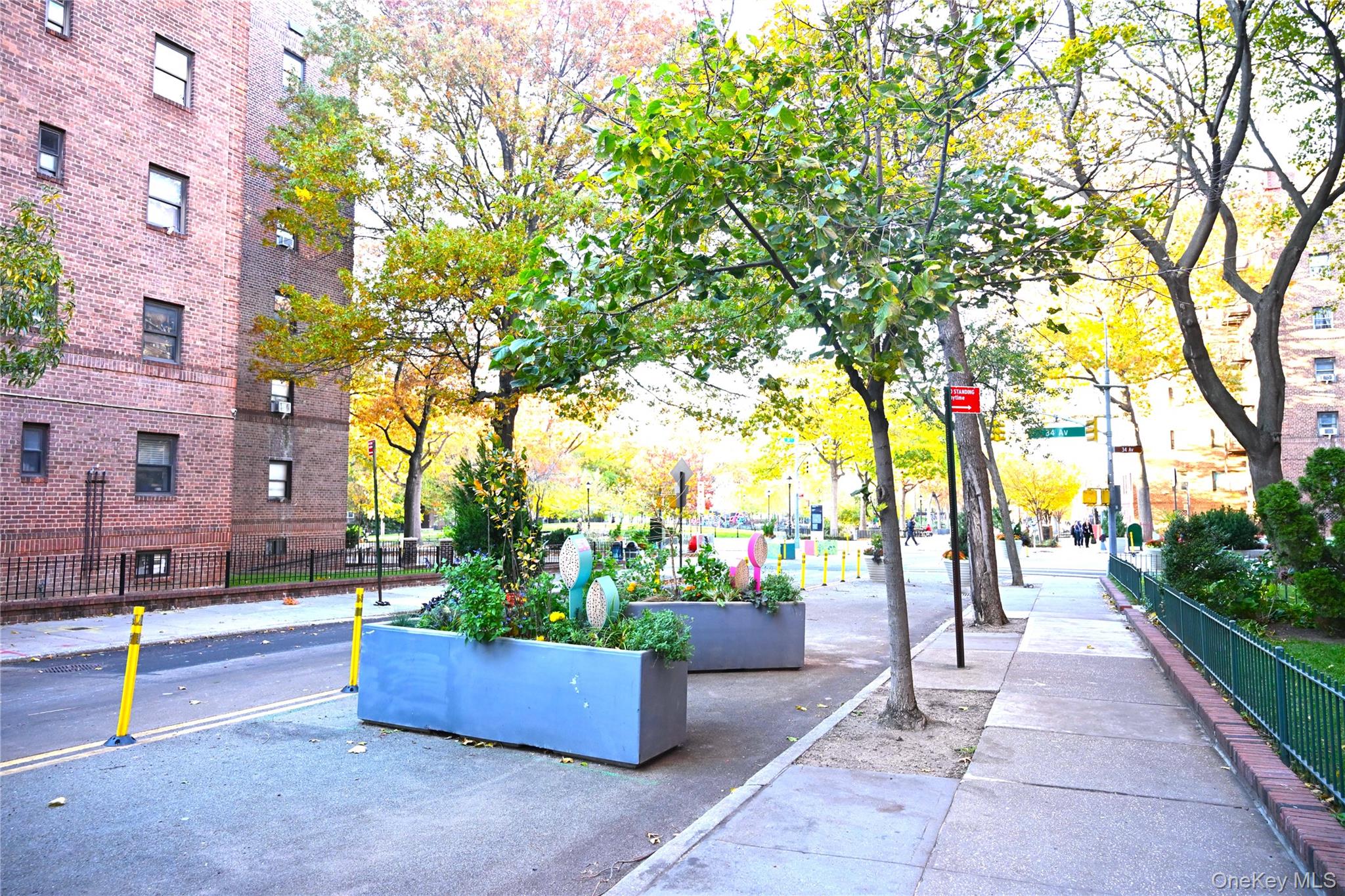 34-20 78TH # 4J, Jackson Heights, NY 11372