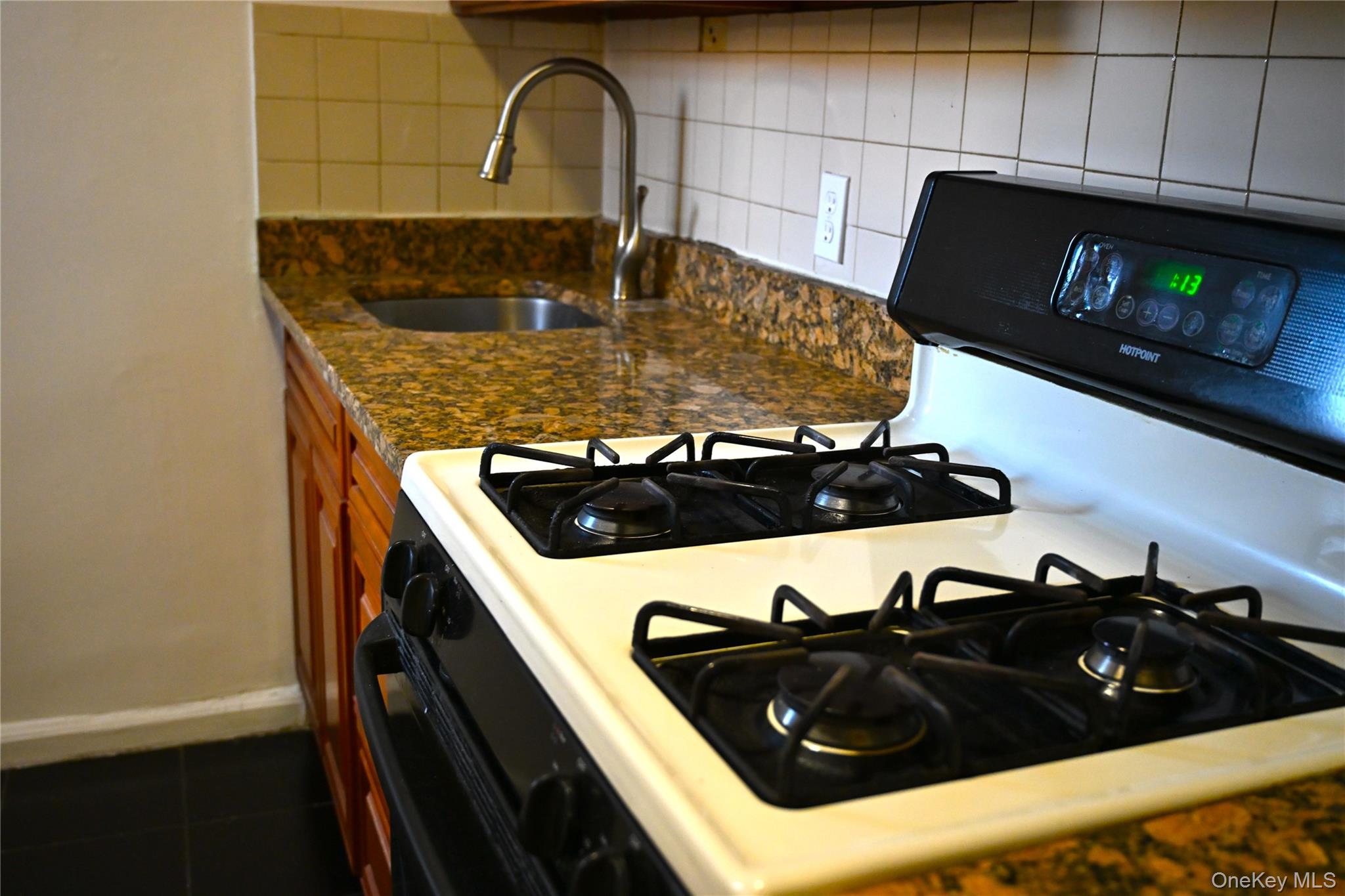 34-20 78TH # 4J, Jackson Heights, NY 11372