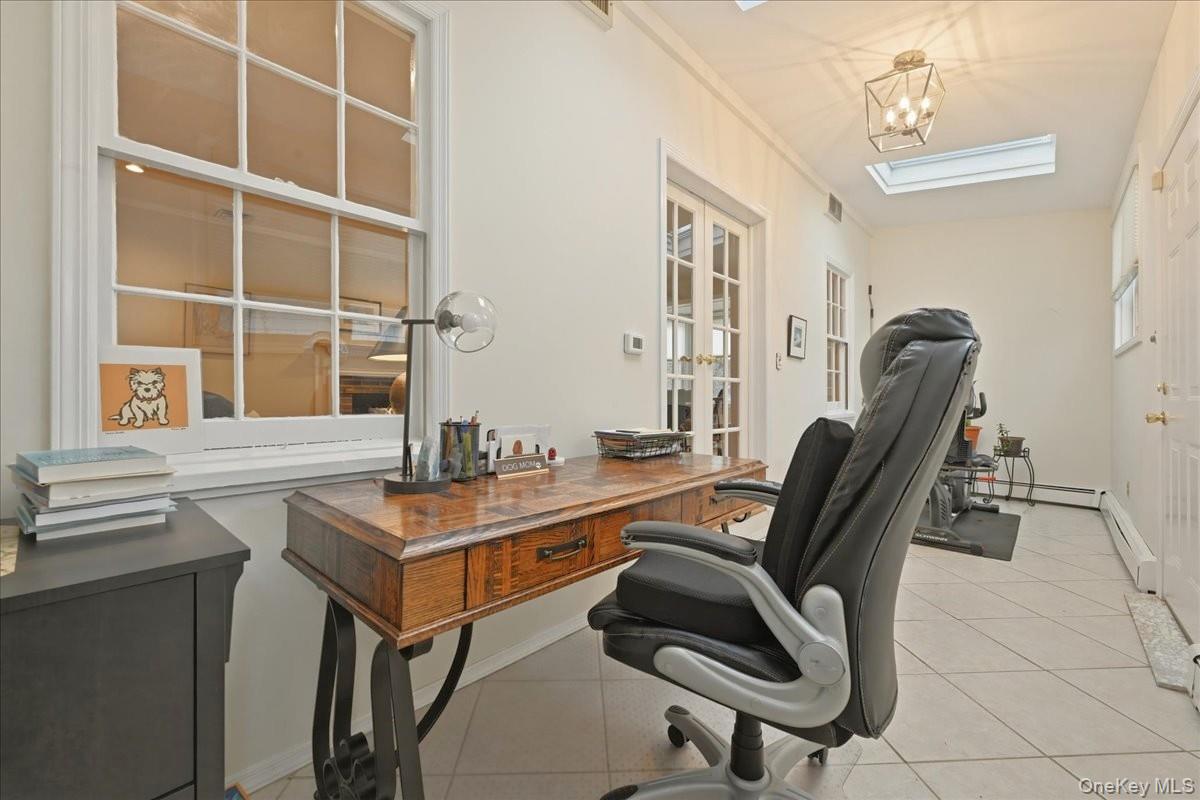 163 Elm Street, Roslyn Heights, NY 11577