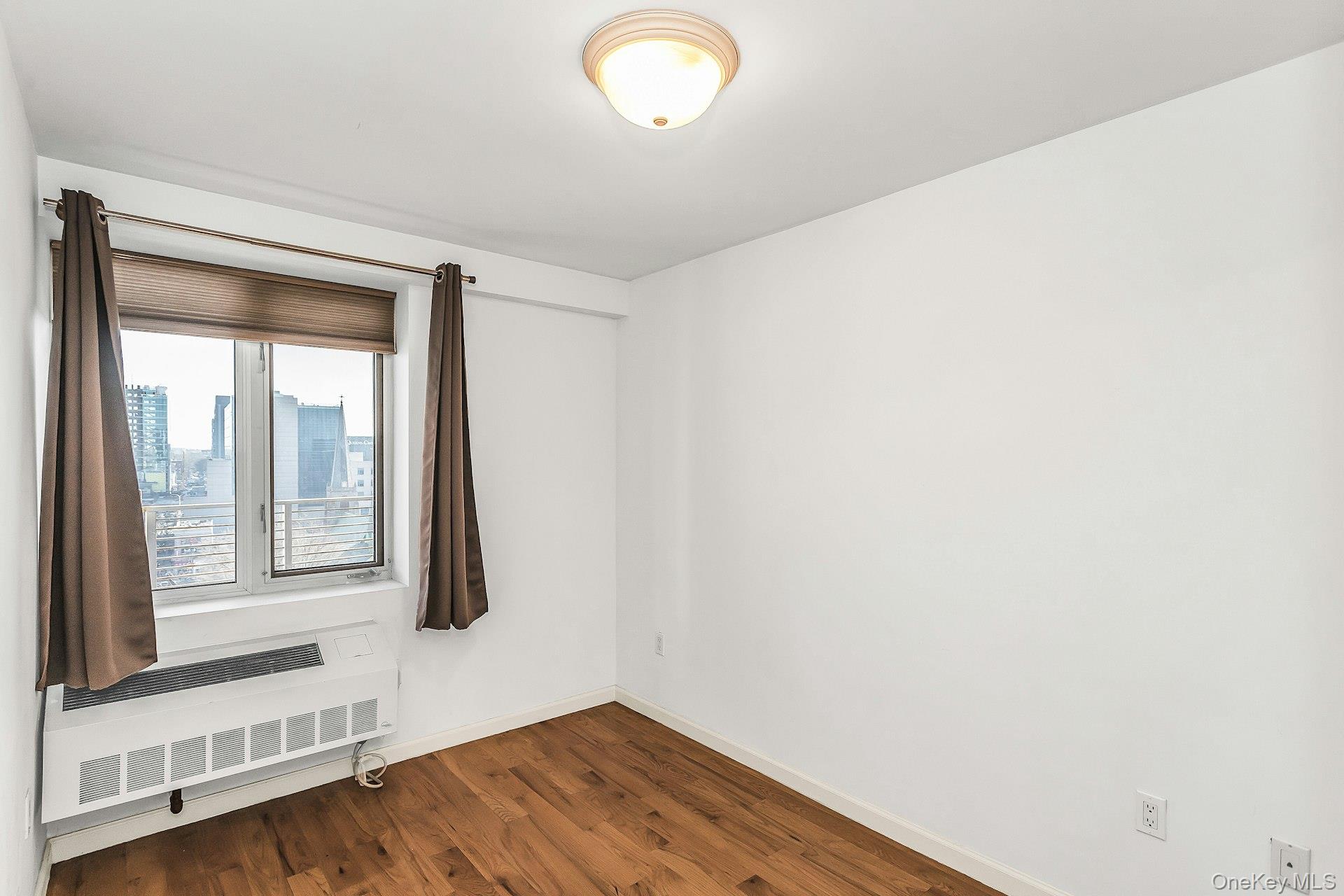 37-20 Prince Street # 10D, Flushing, NY 11354