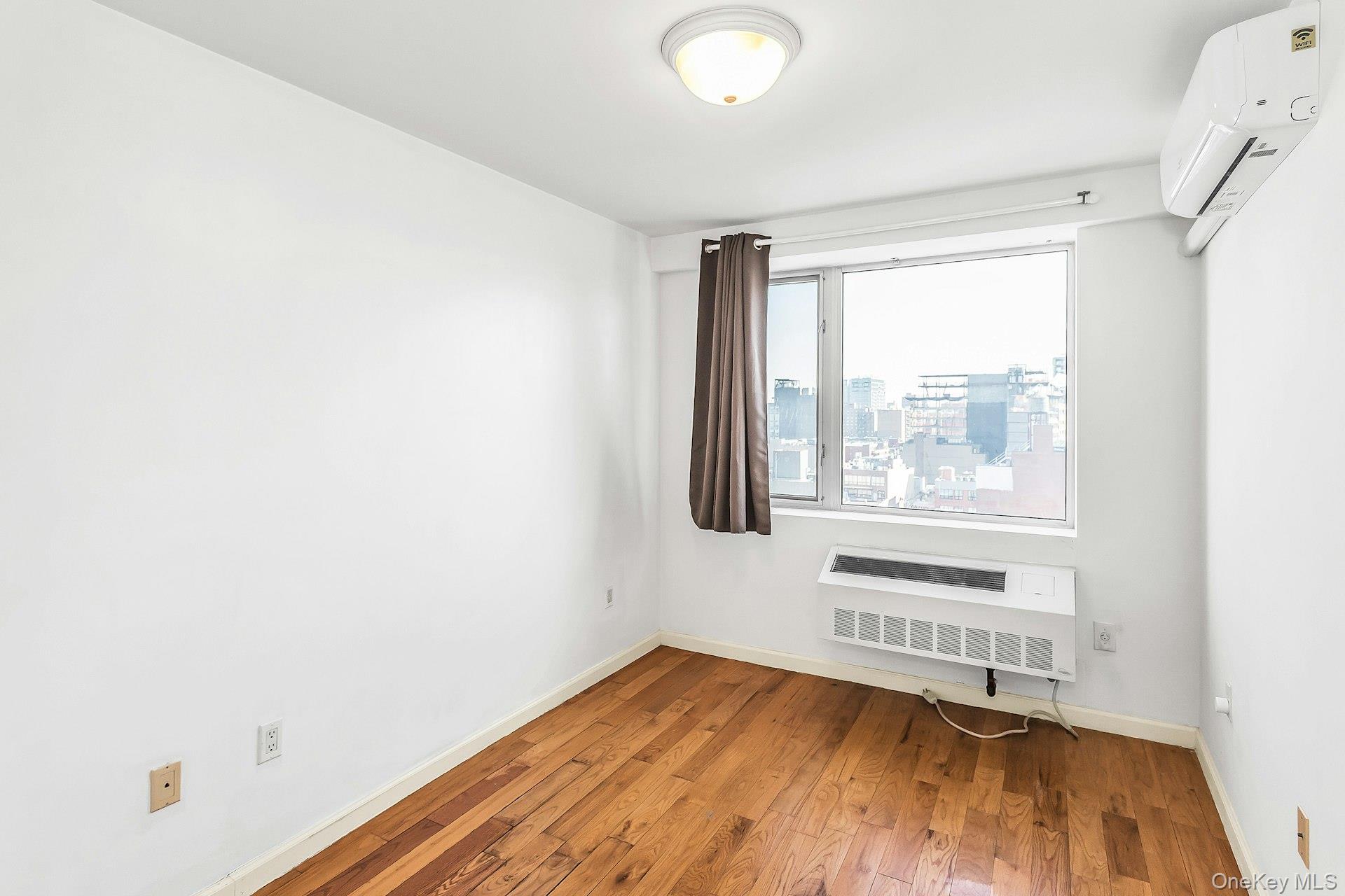 37-20 Prince Street # 10D, Flushing, NY 11354