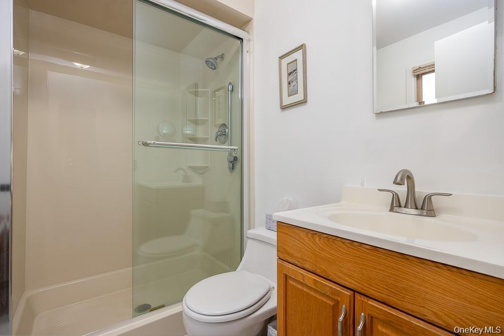 8 Durant Road, New City, NY 10956