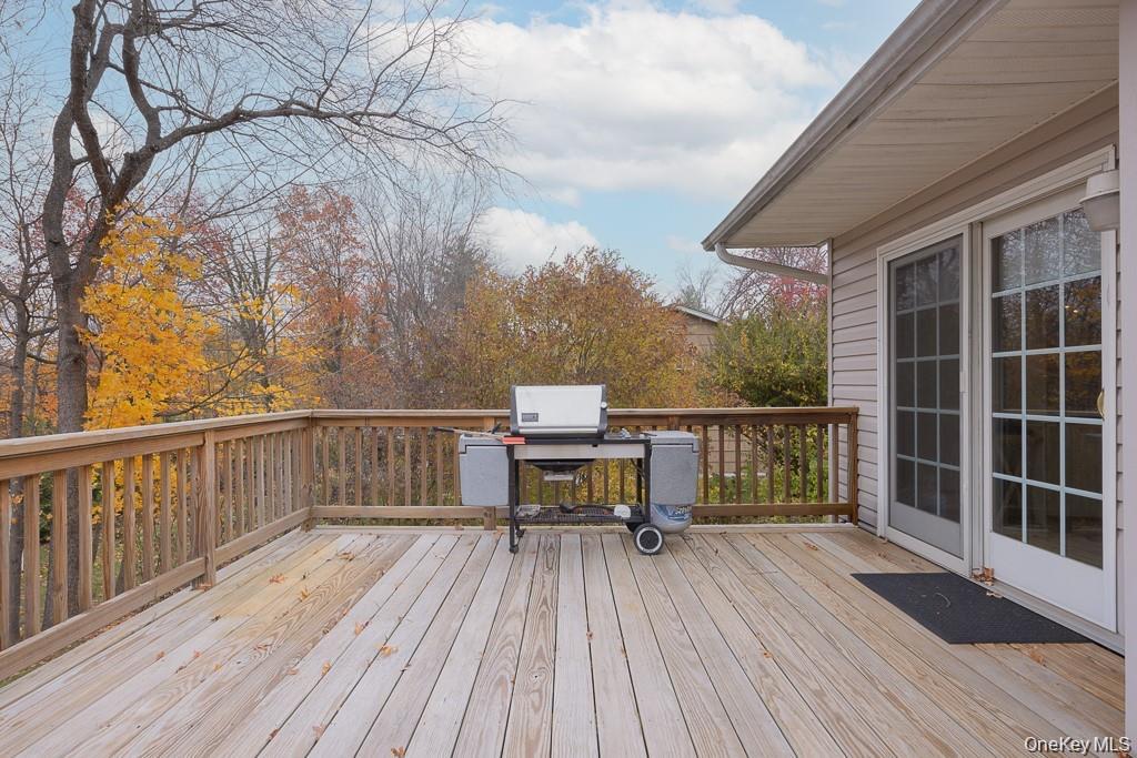 8 Durant Road, New City, NY 10956