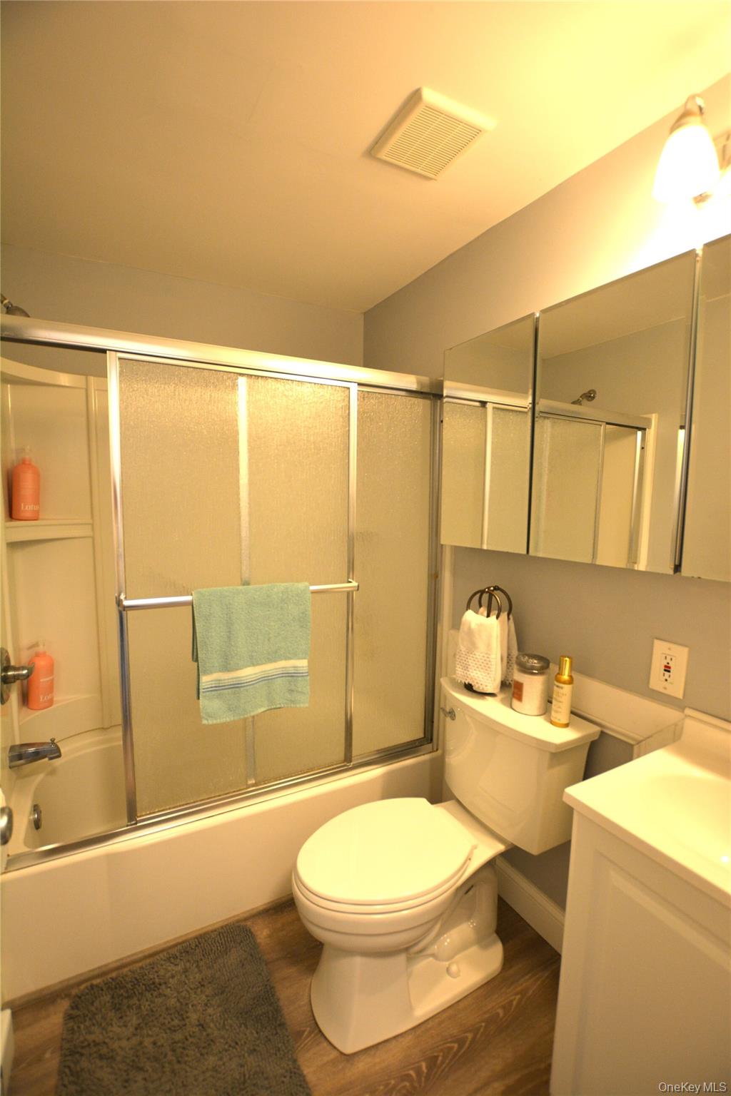 65A Village Circle S, Manorville, NY 11949