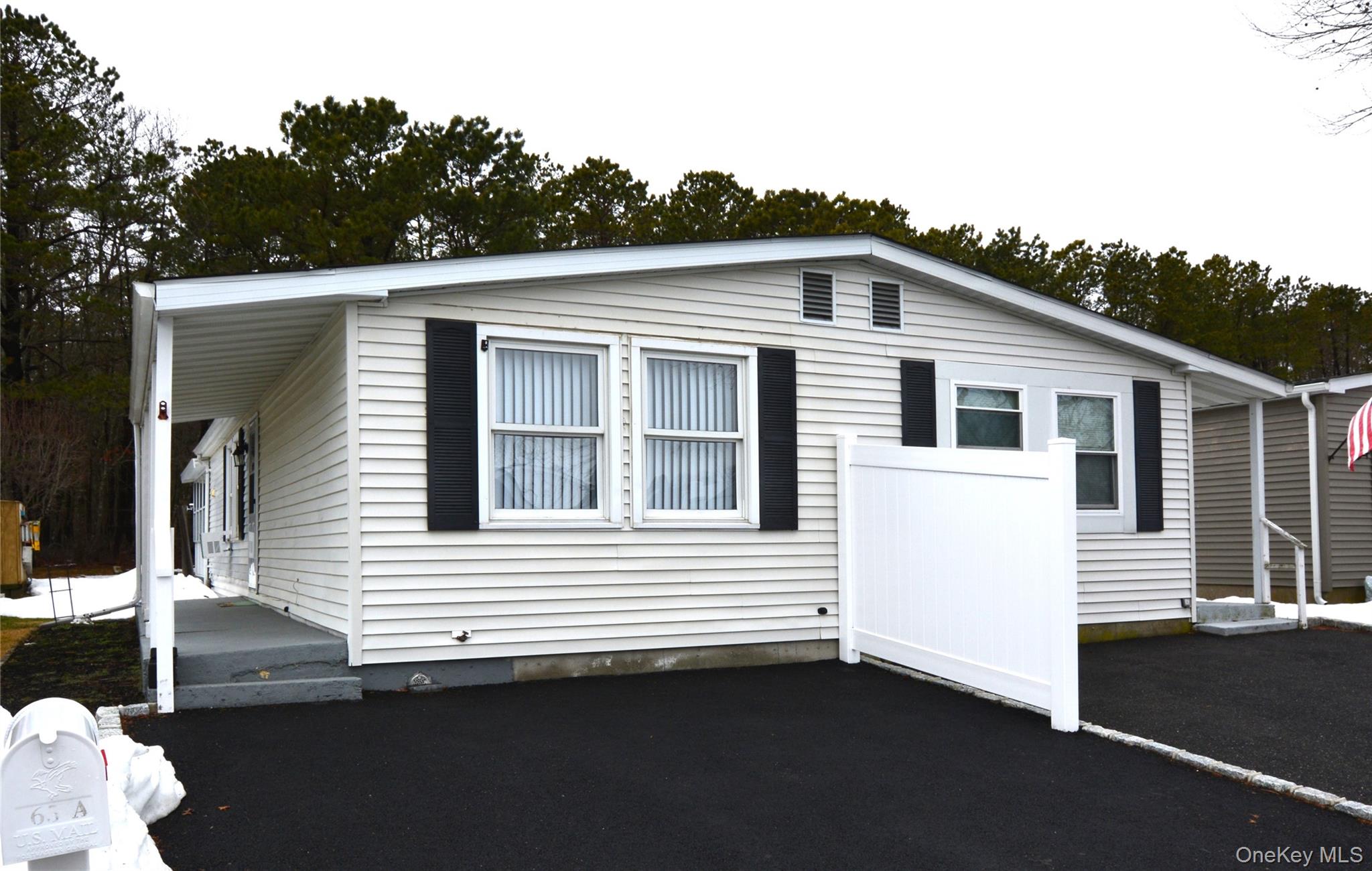 65A Village Circle S, Manorville, NY 11949