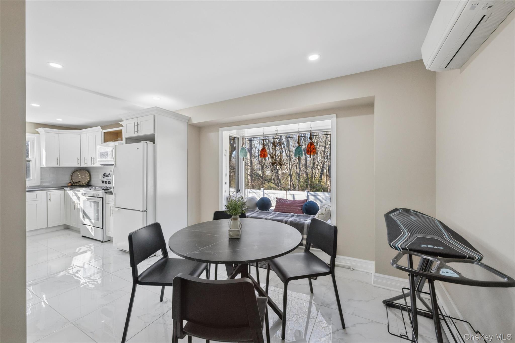 1061 Fordham Lane, Woodmere, NY 11598