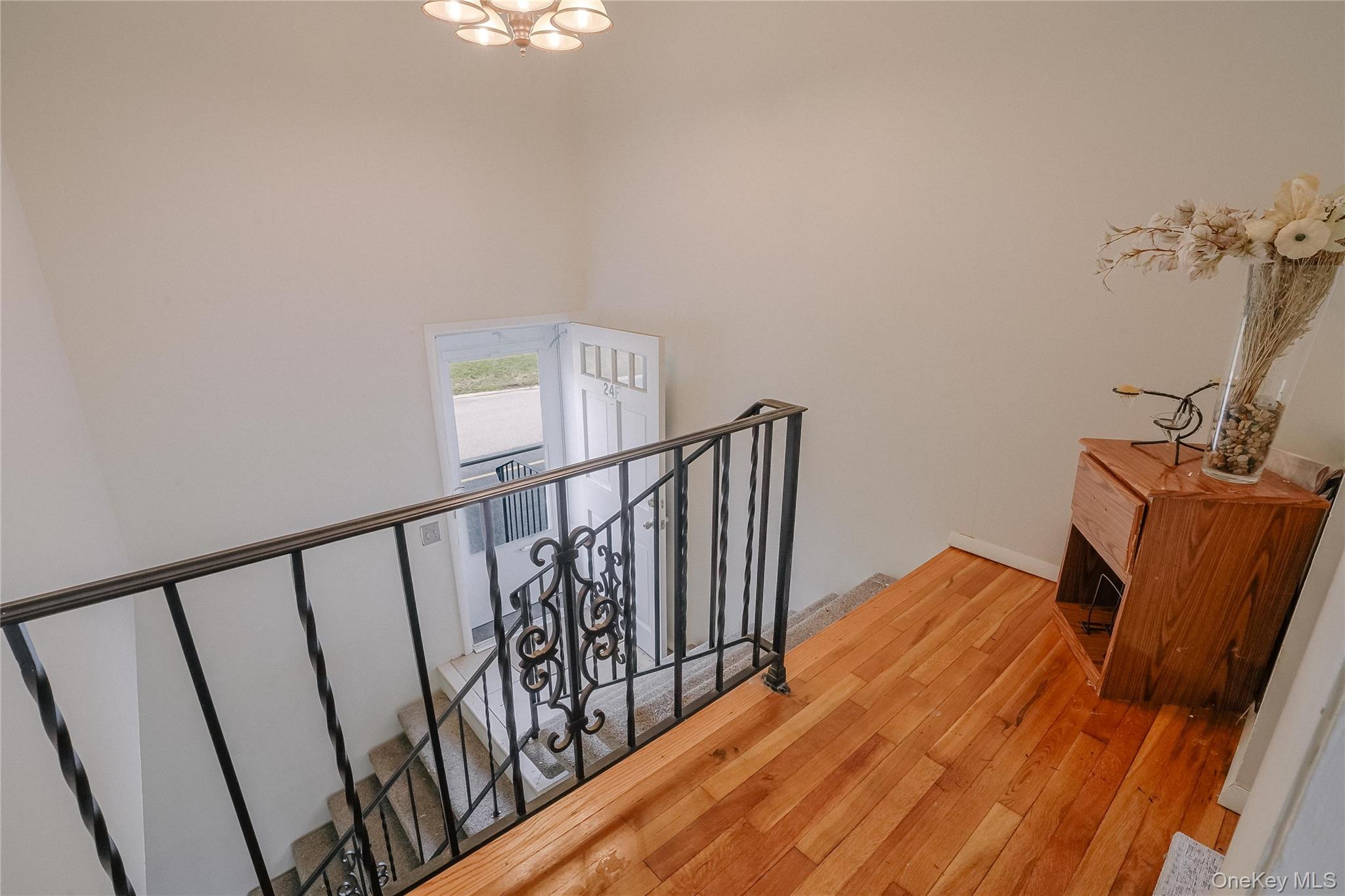 24 Alpine Drive # F, Wappingers Falls, NY 12590