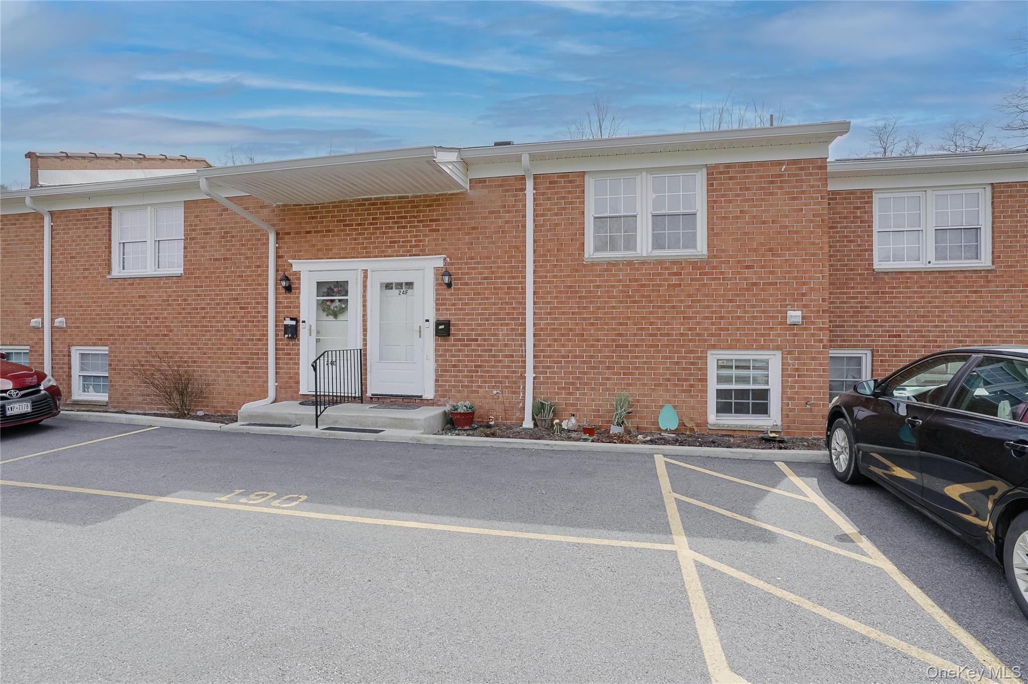 24 Alpine Drive # F, Wappingers Falls, NY 12590