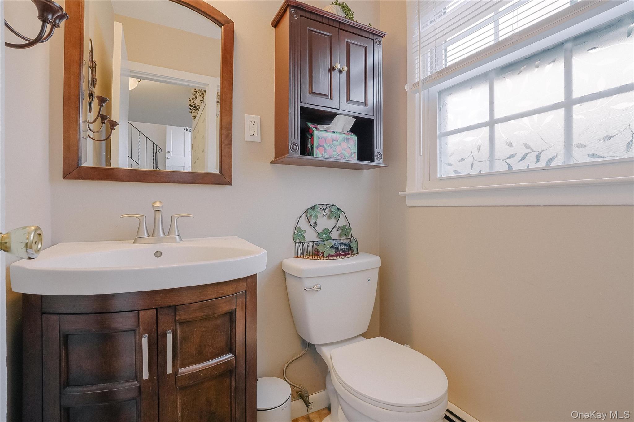 24 Alpine Drive # F, Wappingers Falls, NY 12590