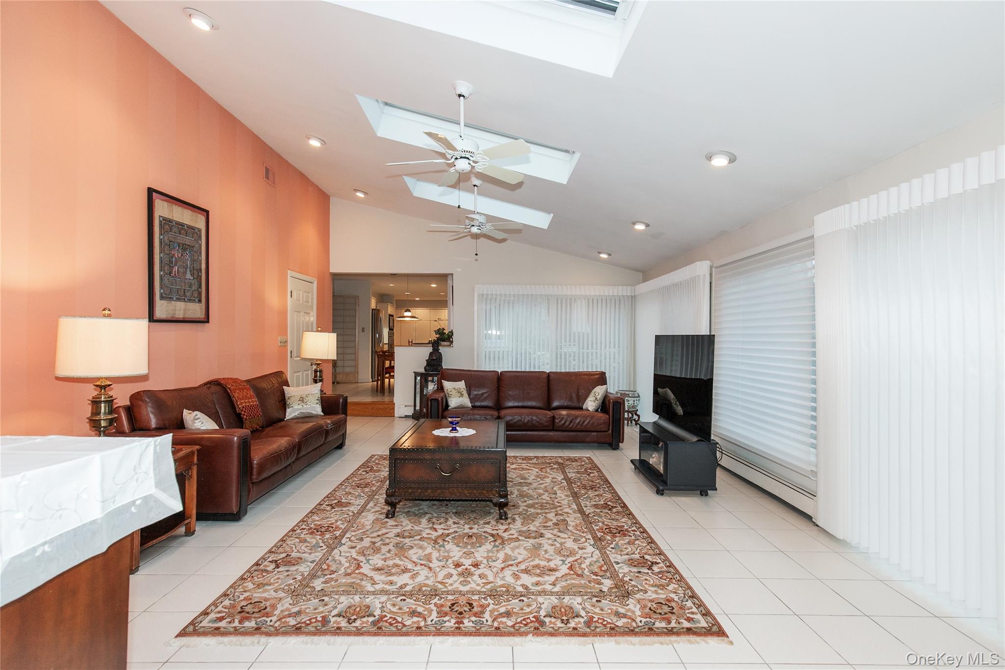 1 The Brae, Woodbury, NY 11797