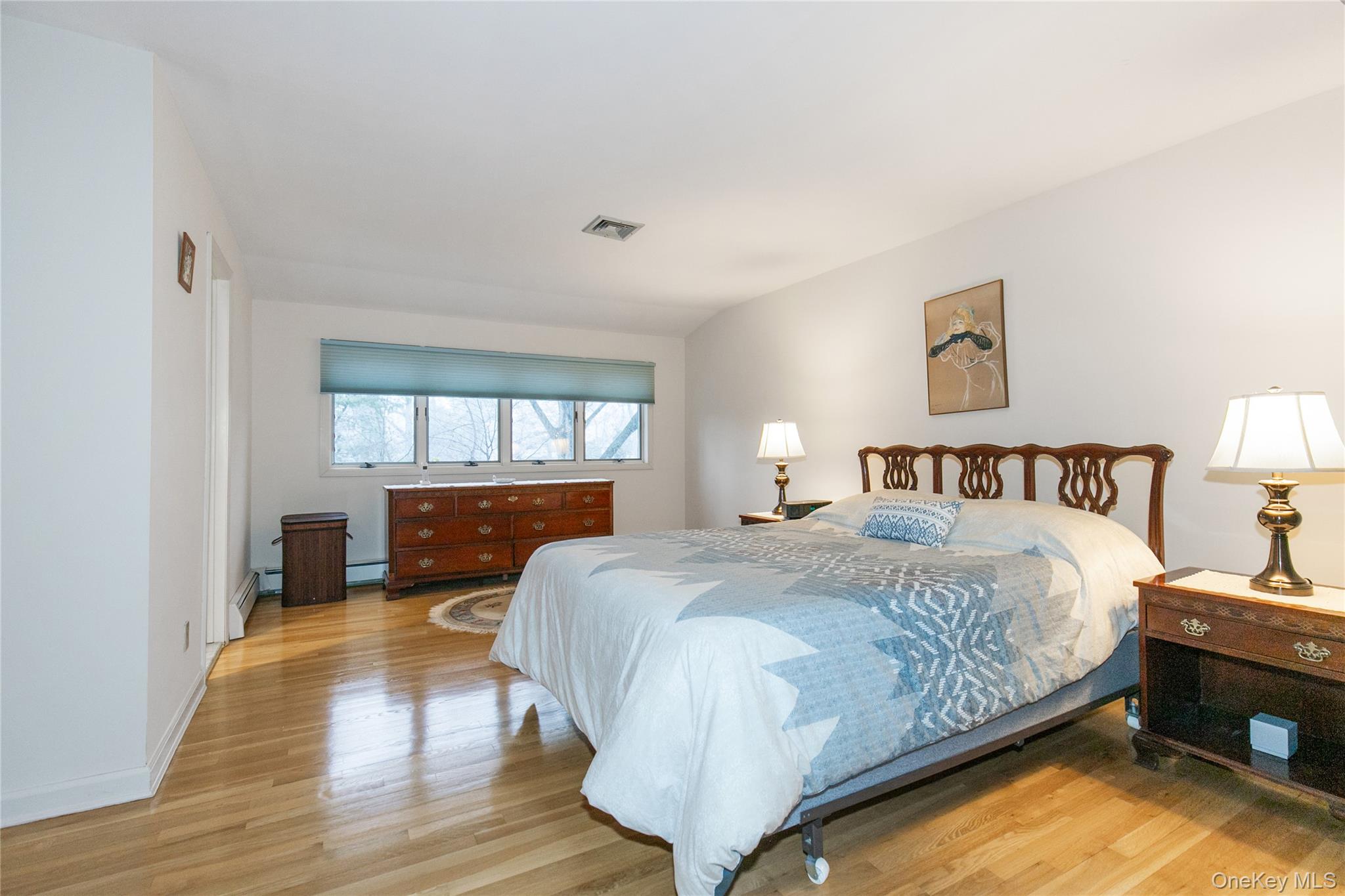 1 The Brae, Woodbury, NY 11797