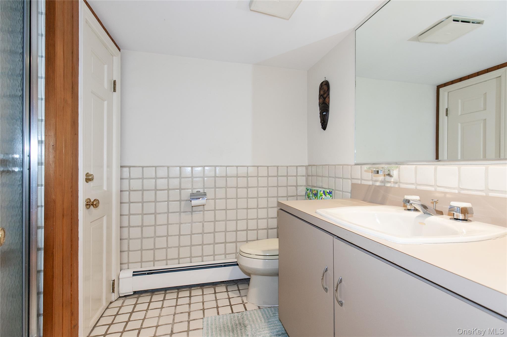 1 The Brae, Woodbury, NY 11797