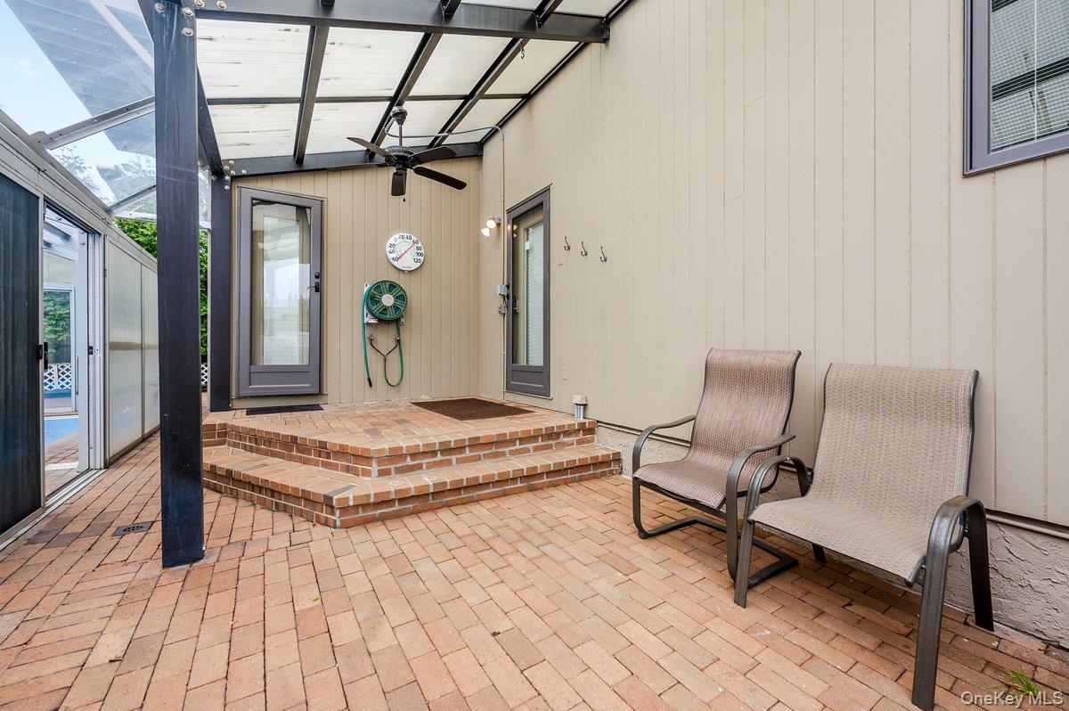 40 Cayuga Avenue, Atlantic Beach, NY 11509